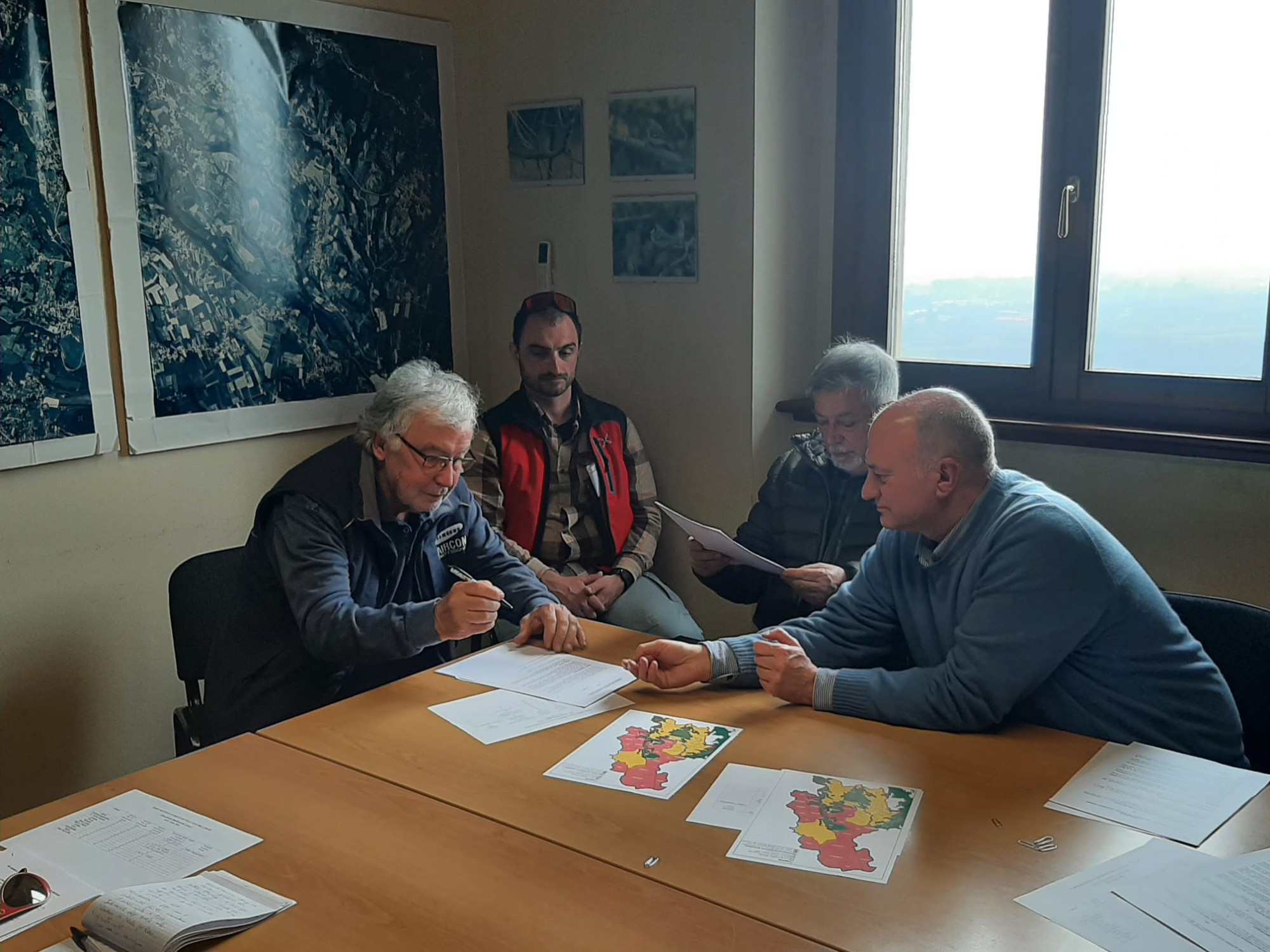 ParcoCuroneConferenzaStampa3.jpg (410 KB)