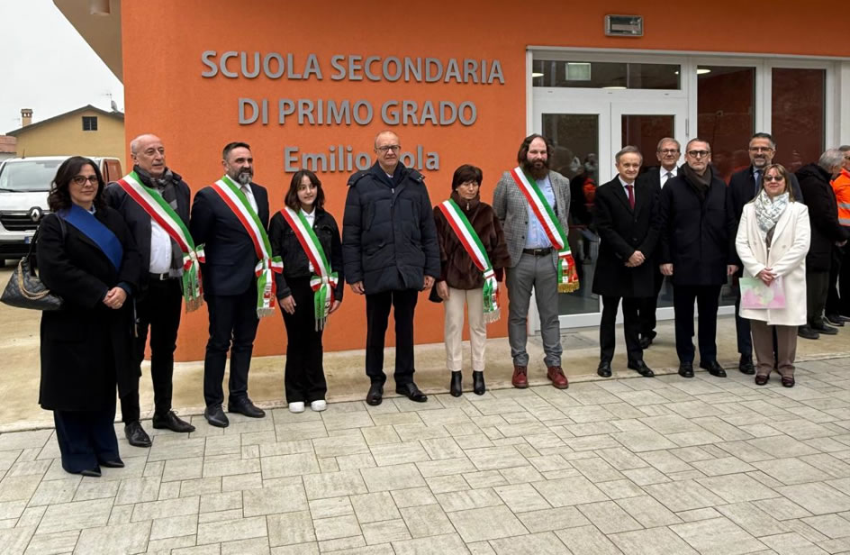 PiazzaOlgiateMinistro.jpg (130 KB)