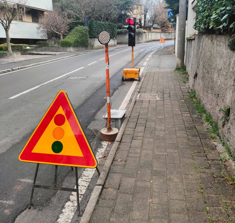 SemaforoVCornaggia.jpg (210 KB)