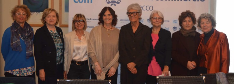 LcCOnferenzadonne1.jpg (48 KB)