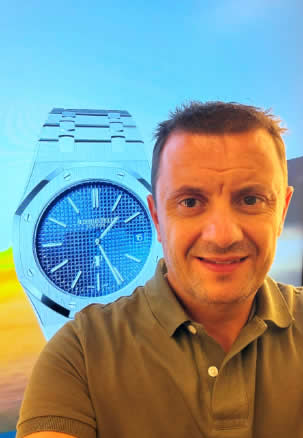 ComputerBusinessFoto1.jpg (19 KB)