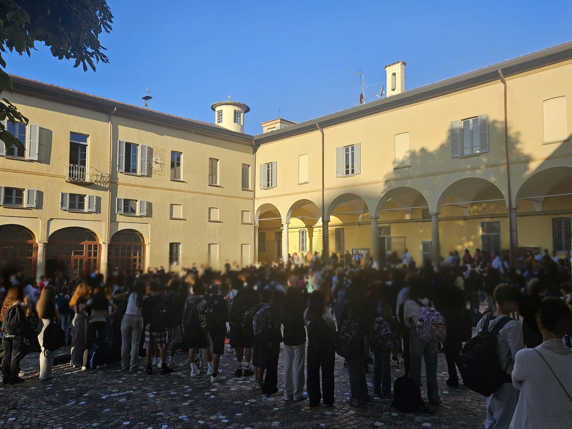 Auguri a tutti gli studenti. Siate curiosi ed entusiasti