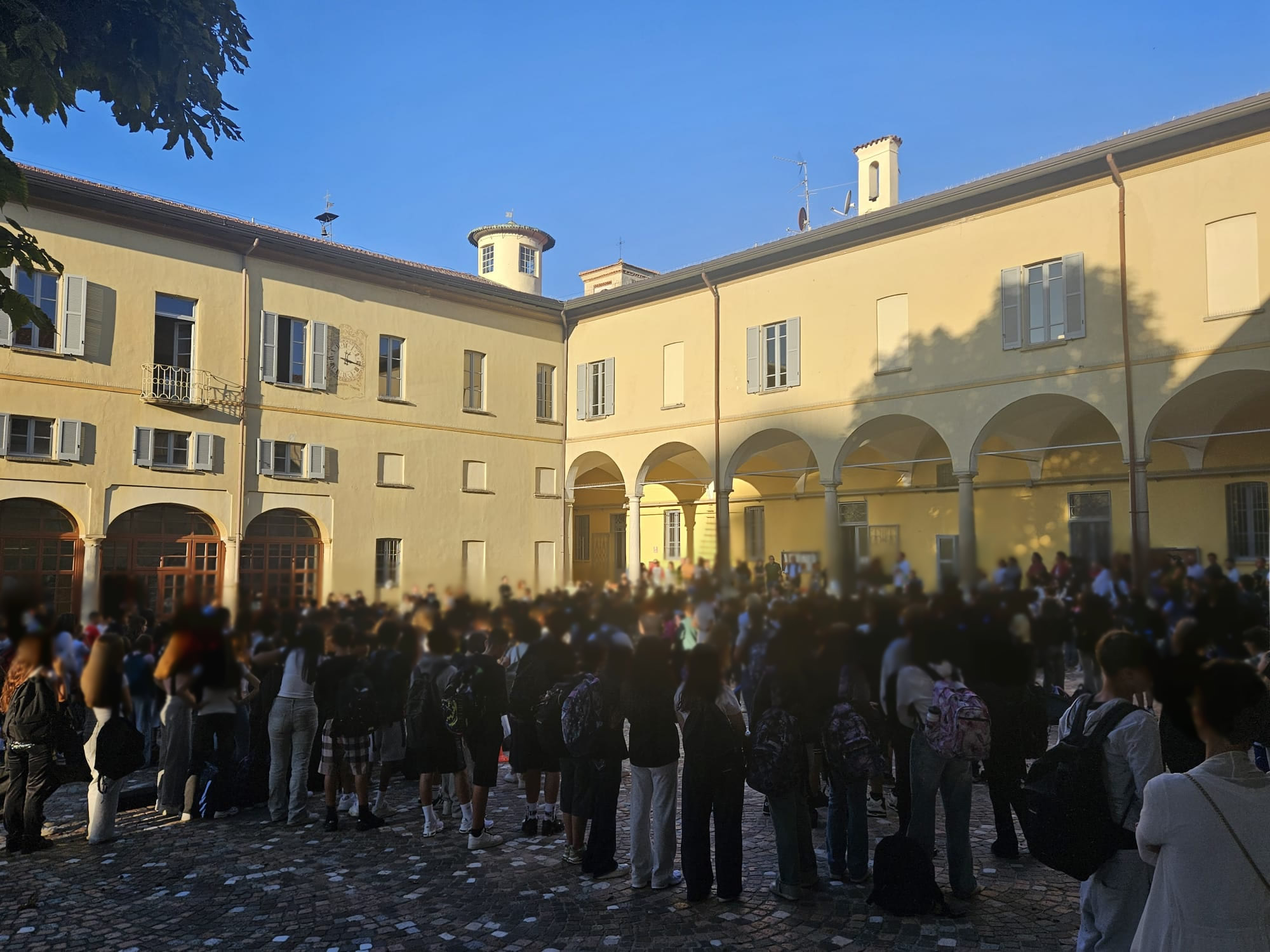 Auguri a tutti gli studenti. Siate curiosi ed entusiasti