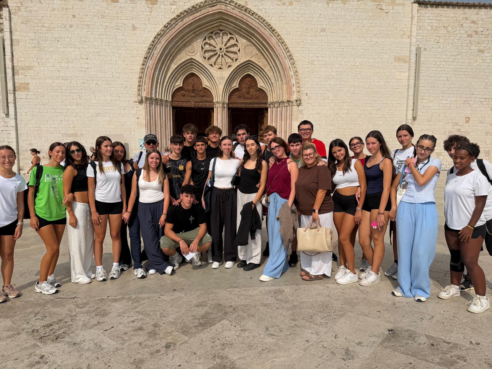 NovatePellegrinaggioAssisi10.jpg (377 KB)