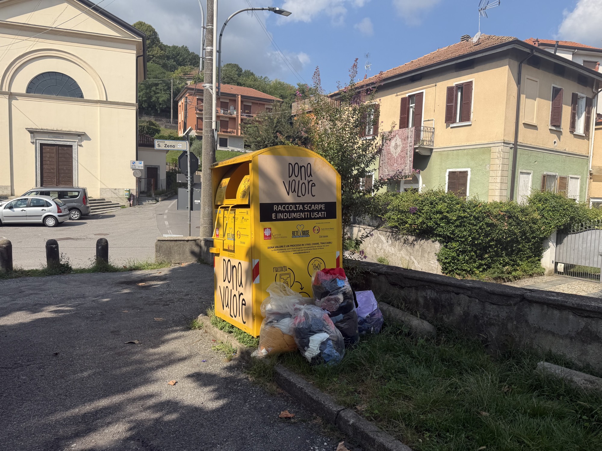Olgiate_cassone_giallo.jpg (939 KB)