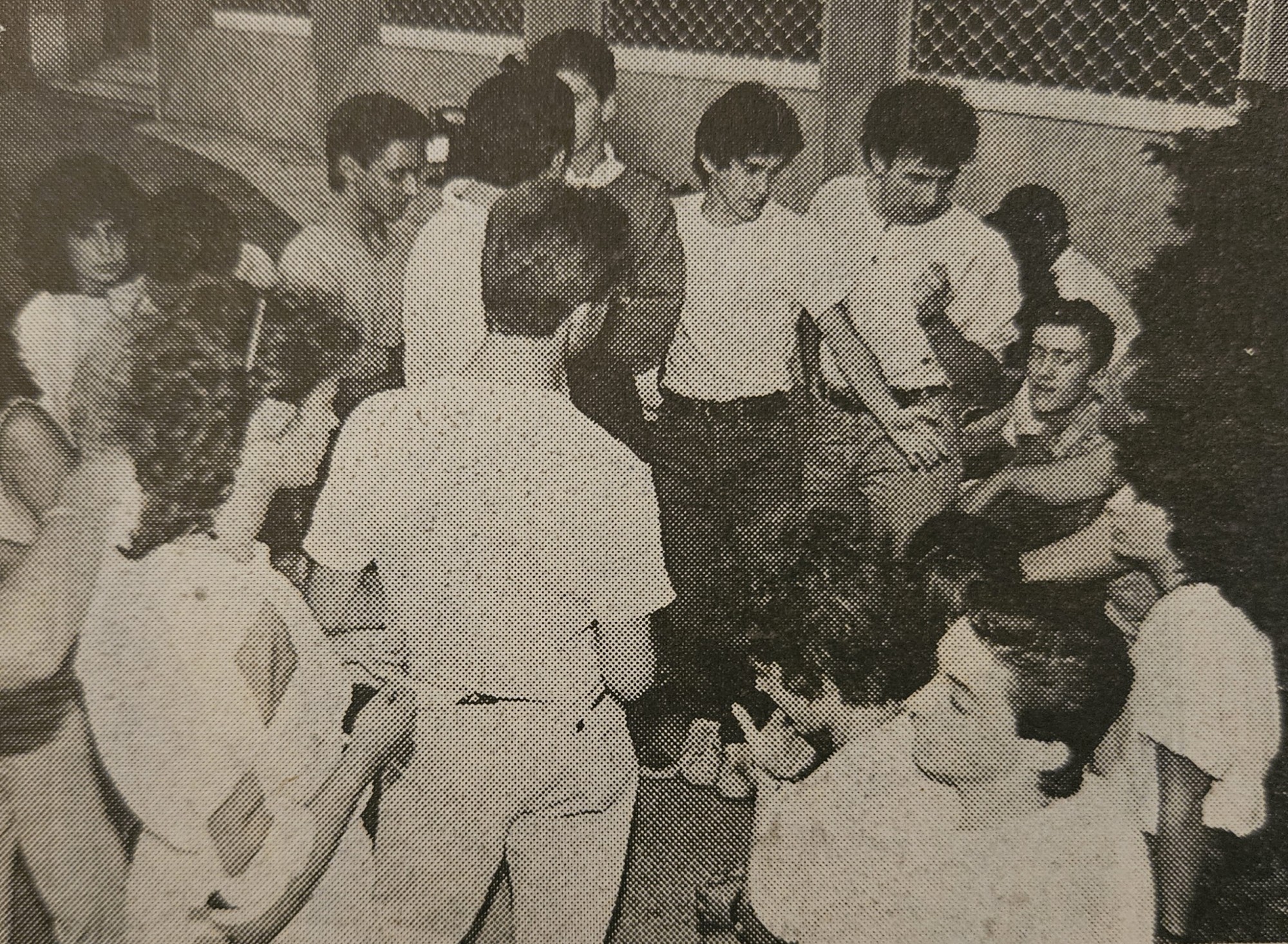 SiamoGiovani4.jpg (1002 KB)