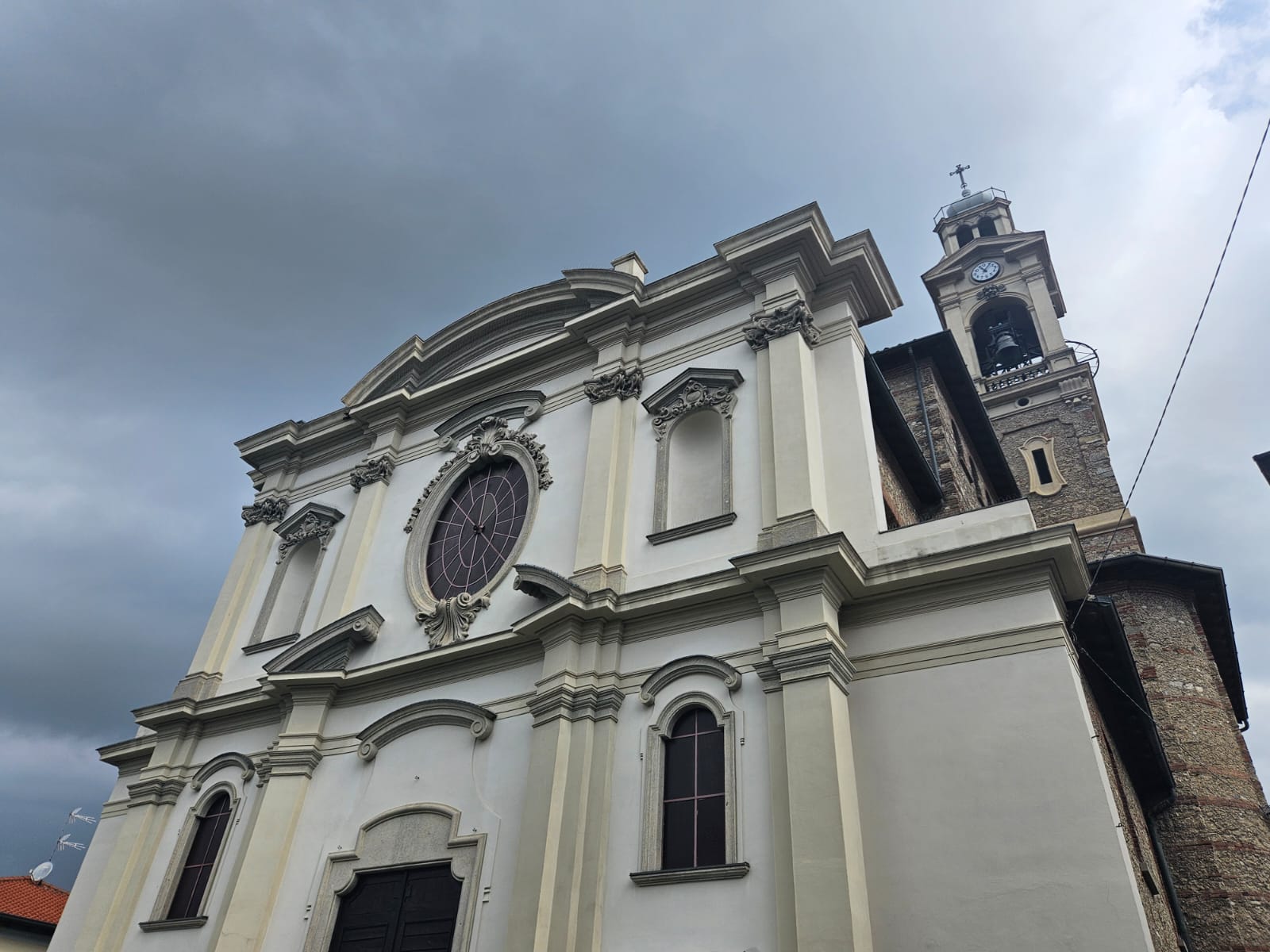 ChiesaVerderioInferiore.jpg (182 KB)