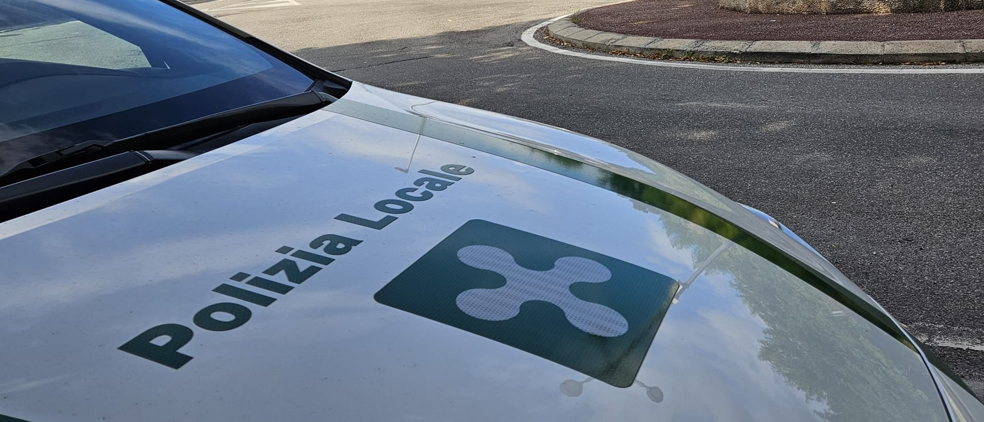 PoliziaLocaleAuto.jpg (354 KB)