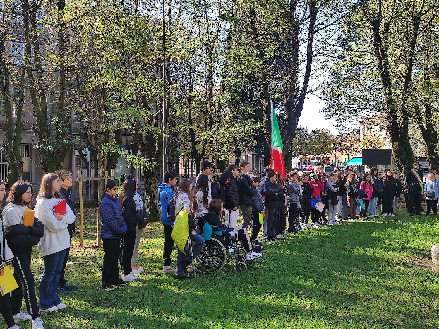 Alzabandiera_parco_rimembranze_Manzoni__11_.jpg (1.83 MB)