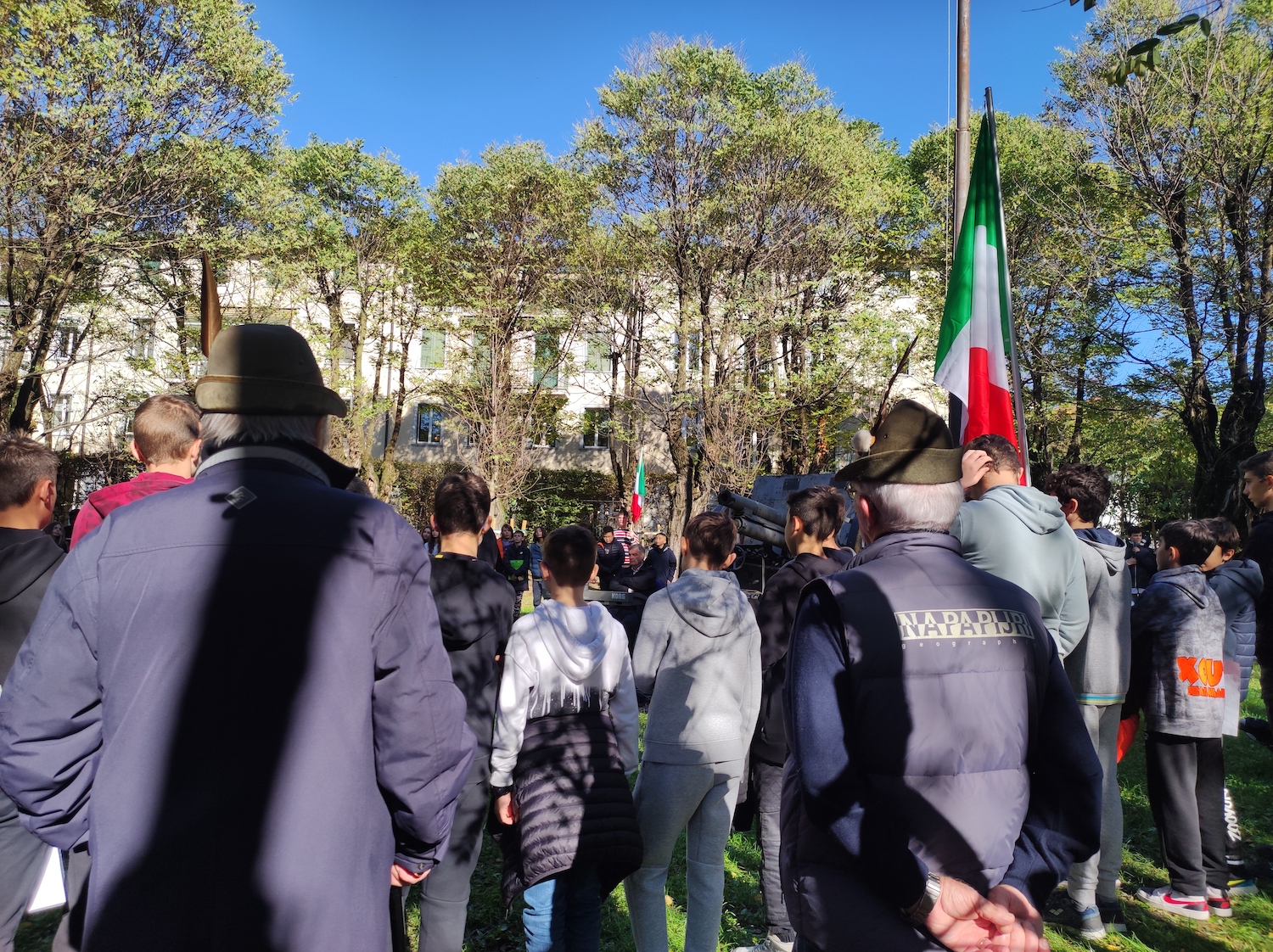 Alzabandiera_parco_rimembranze_Manzoni__12_.jpg (1.24 MB)