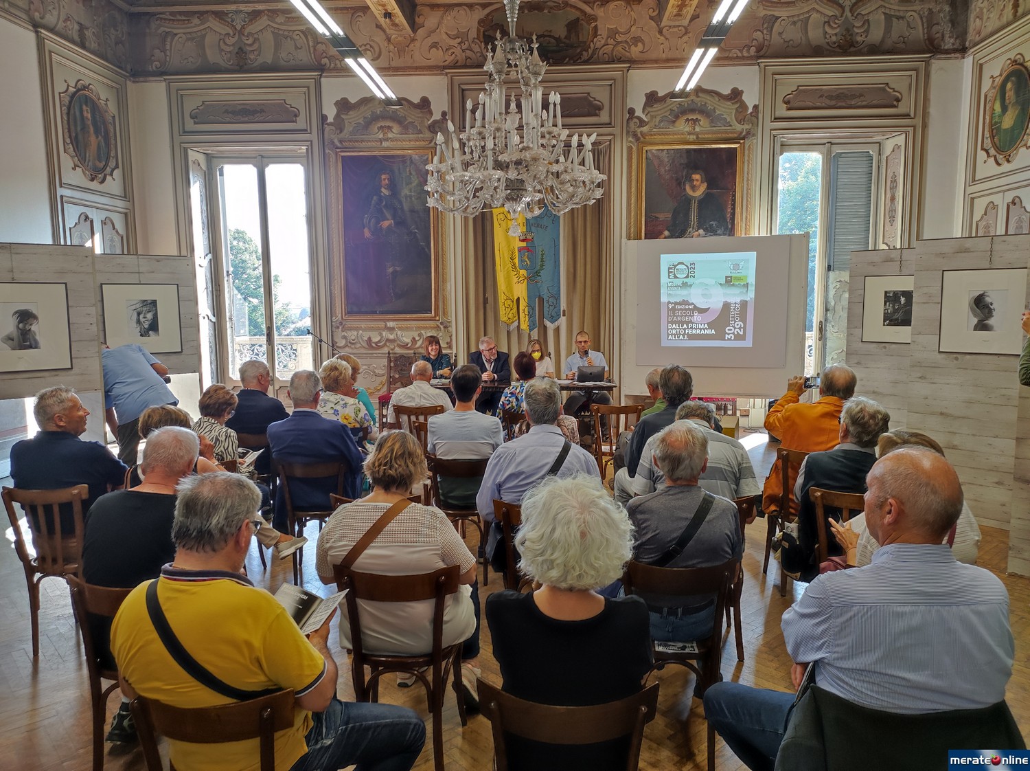 Foto_pubblico_3.jpg (452 KB)
