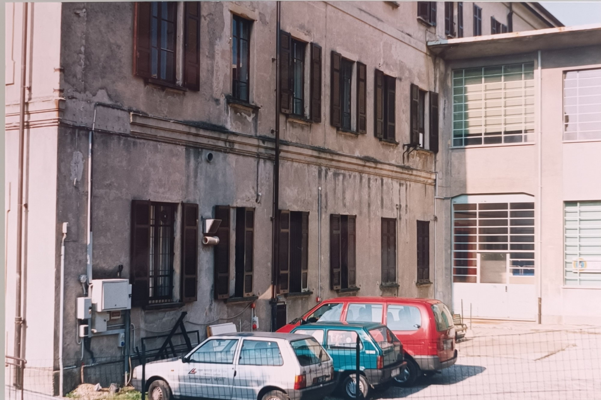 A__0103_.jpg (422 KB)