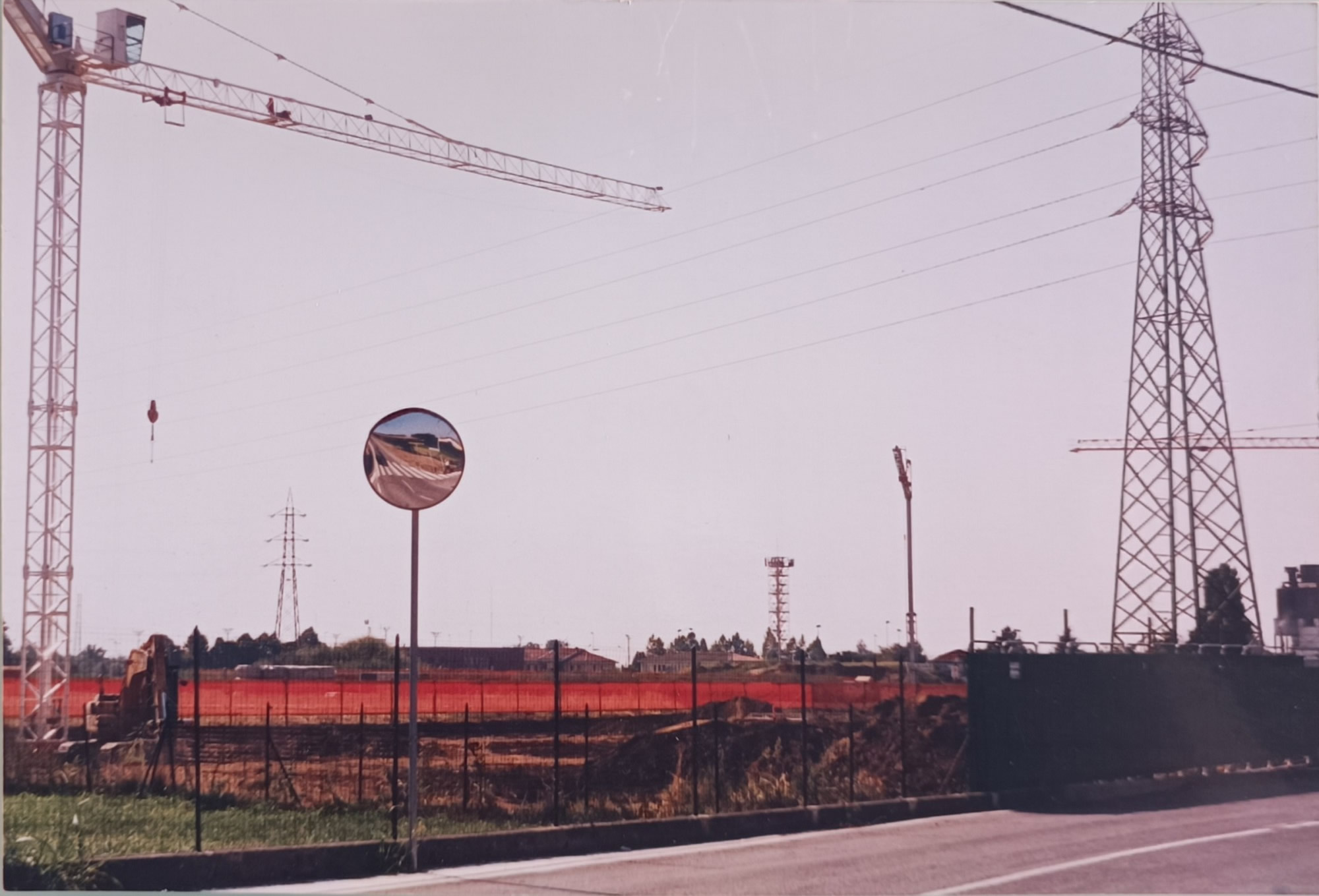A__0105_.jpg (274 KB)