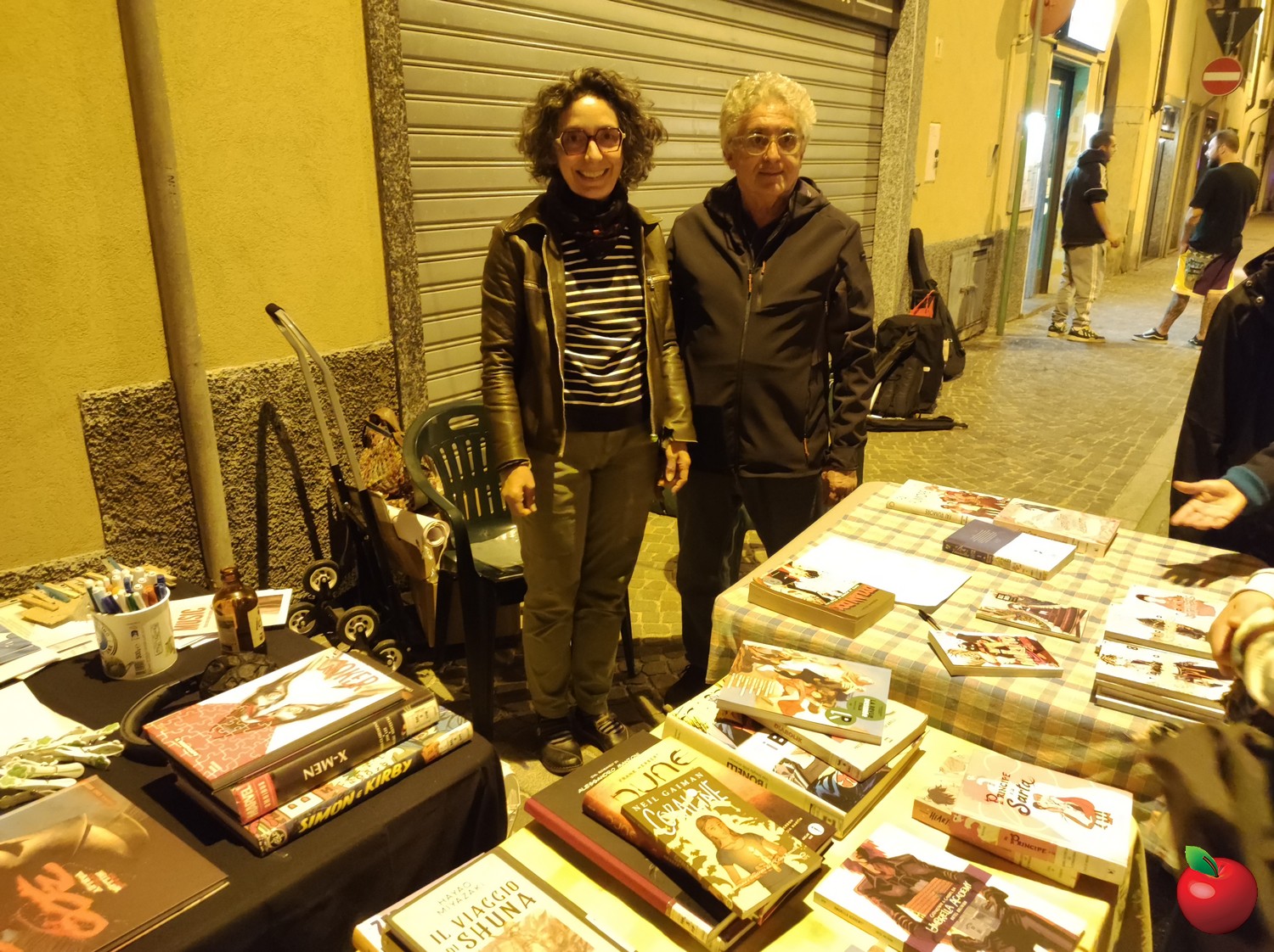 lomagna bancarelle festa paese  10 
