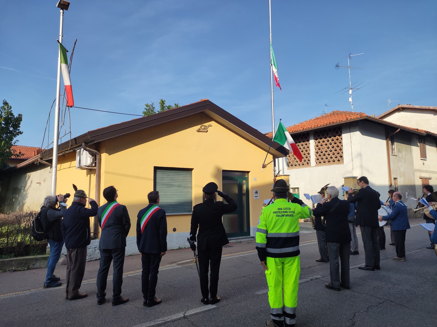 4_novembre_paderno_e_robbiate__21_.jpg (511 KB)