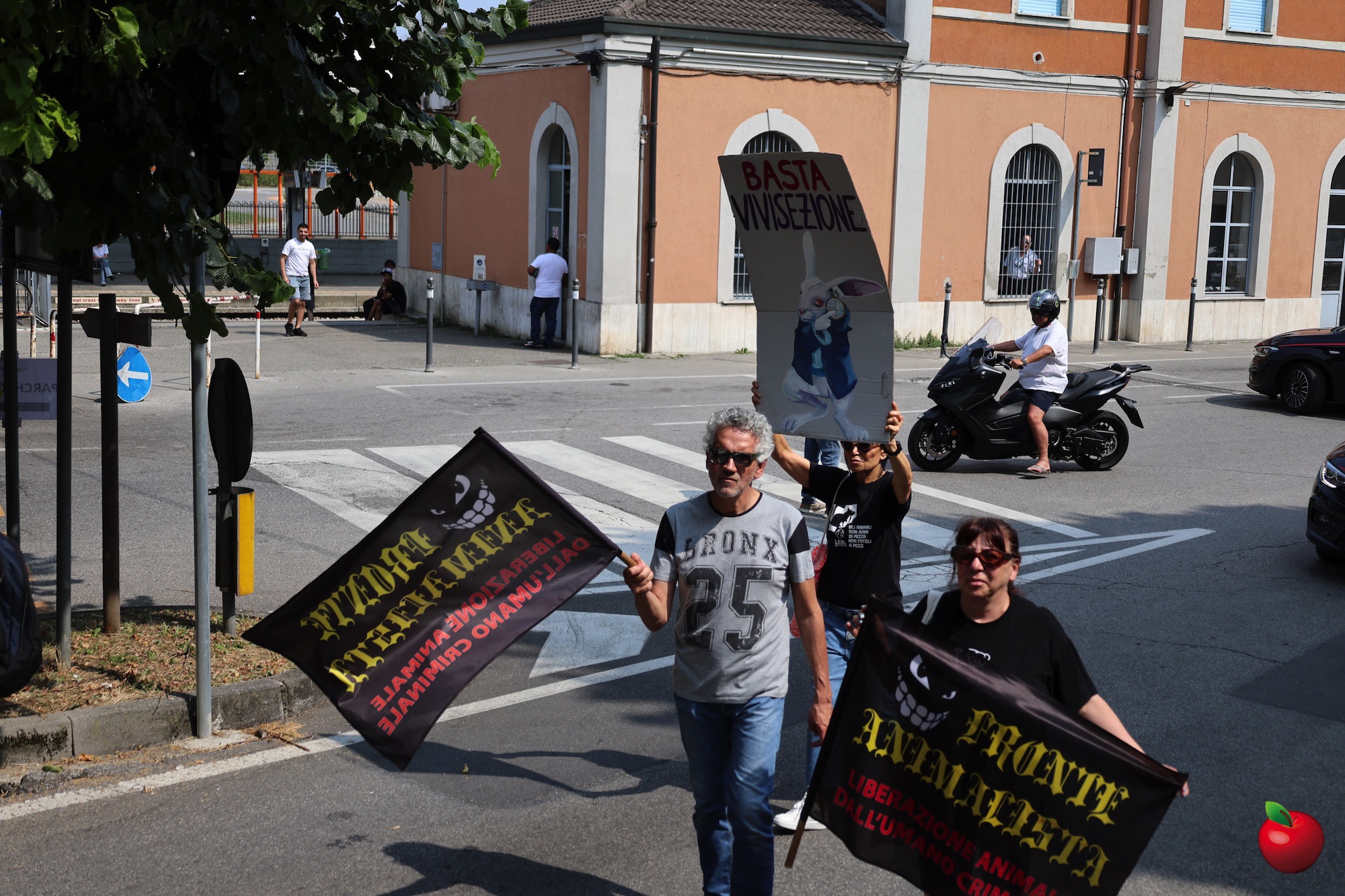 Manifestazione_Vivisezione29.jpg (967 KB)
