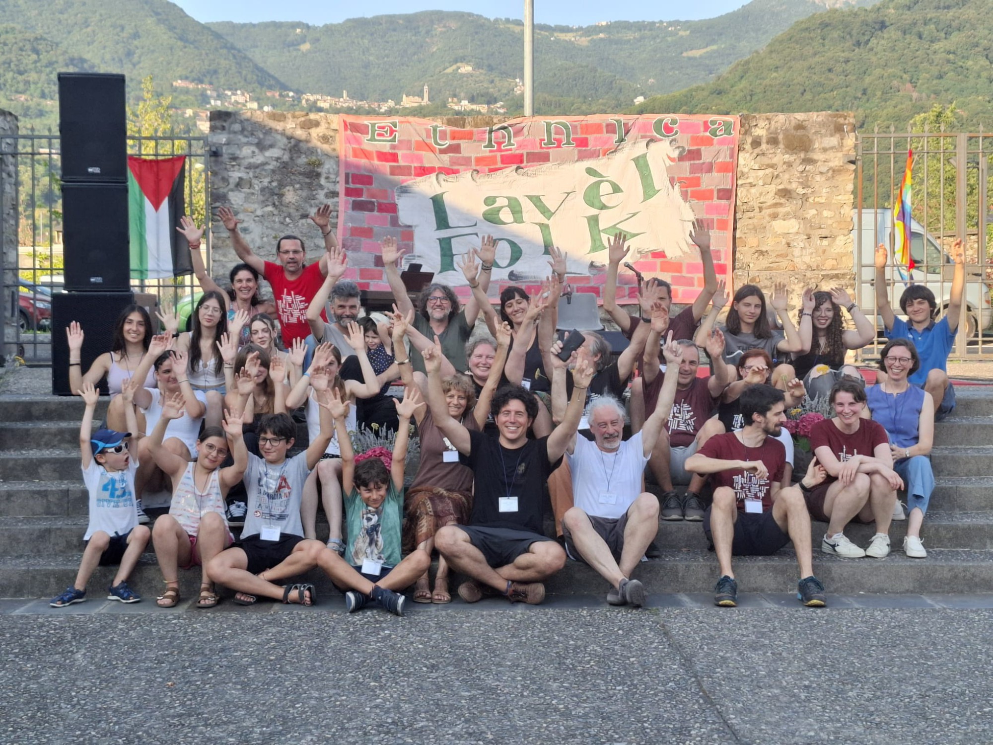 Foto_staff_al_completo.jpg (689 KB)