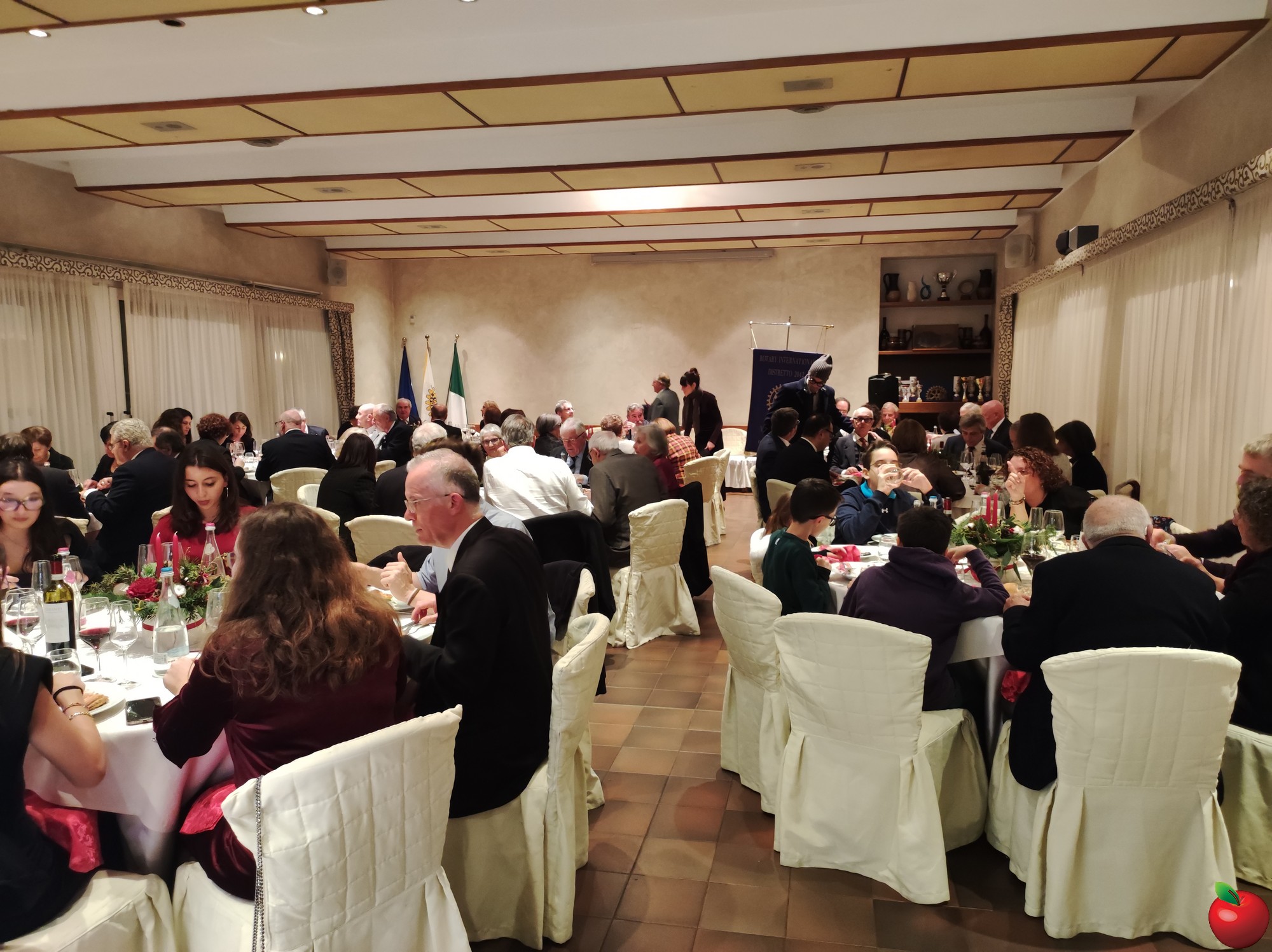 ImbersagoCenaRotary__27_.jpg (521 KB)