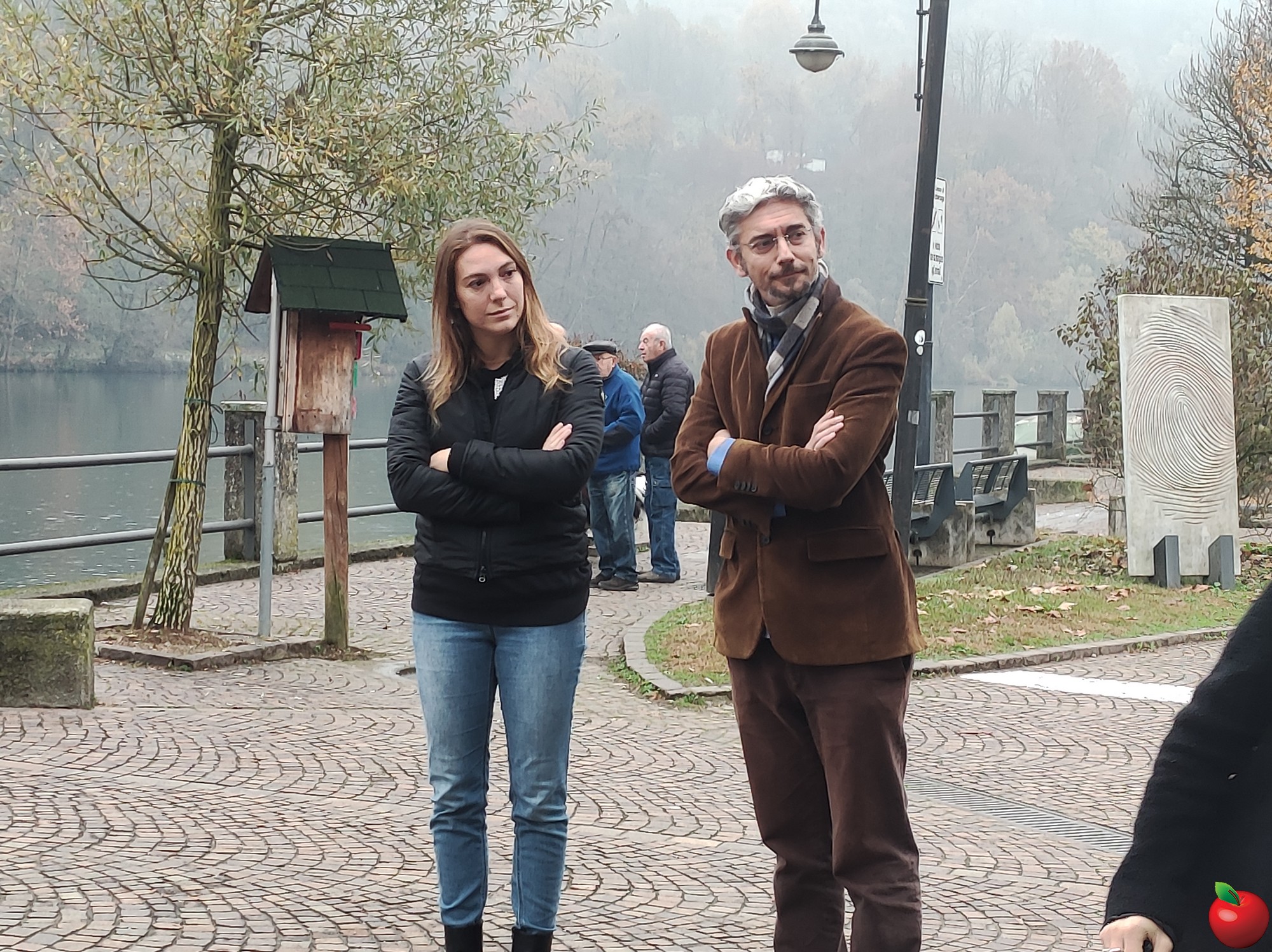 ImbersagoTotemIdentitaFluenti__8_.jpg (826 KB)