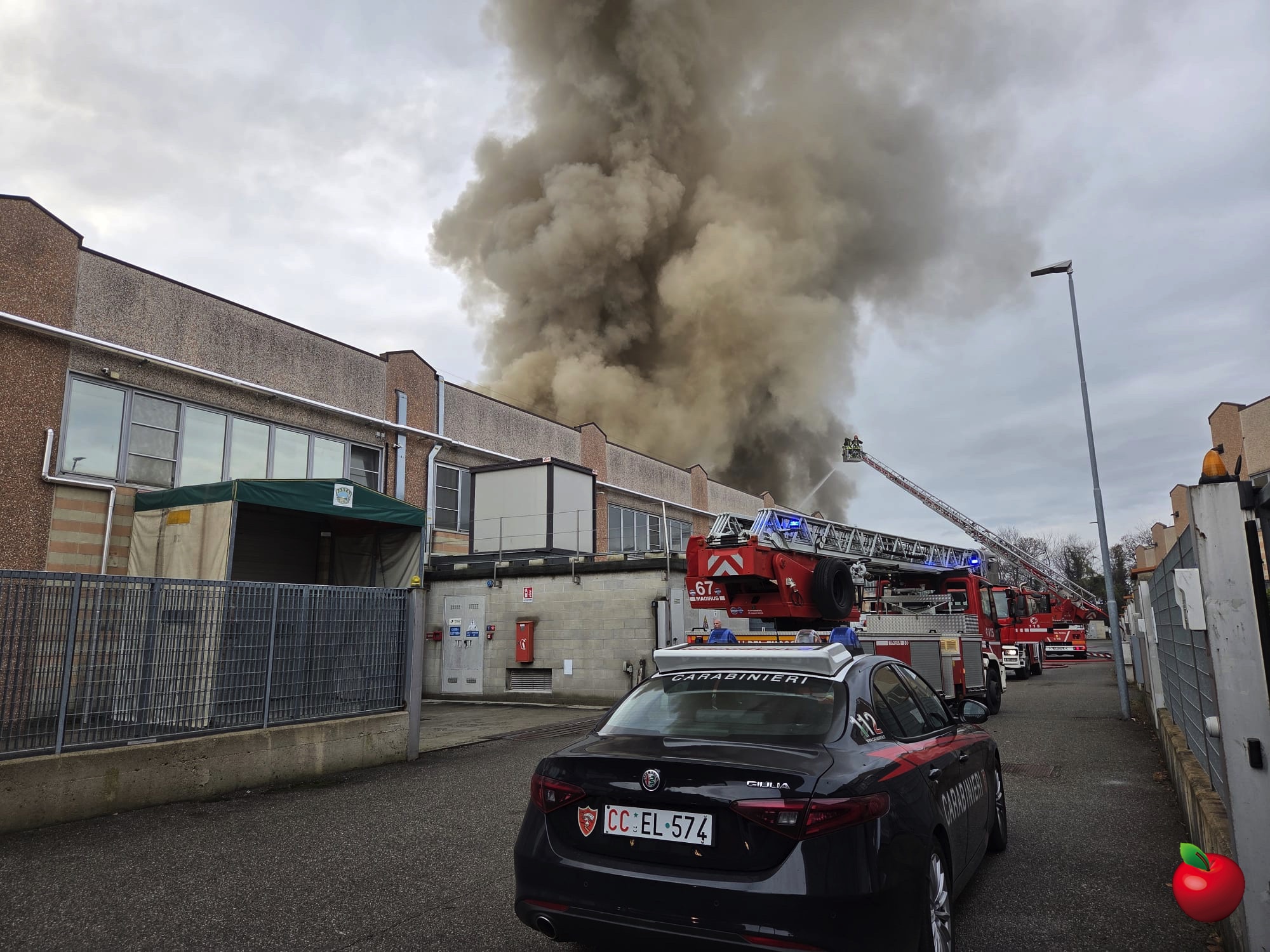 WhatsApp_Image_2025-12-04_at_13.29.49__3_.jpg (632 KB)