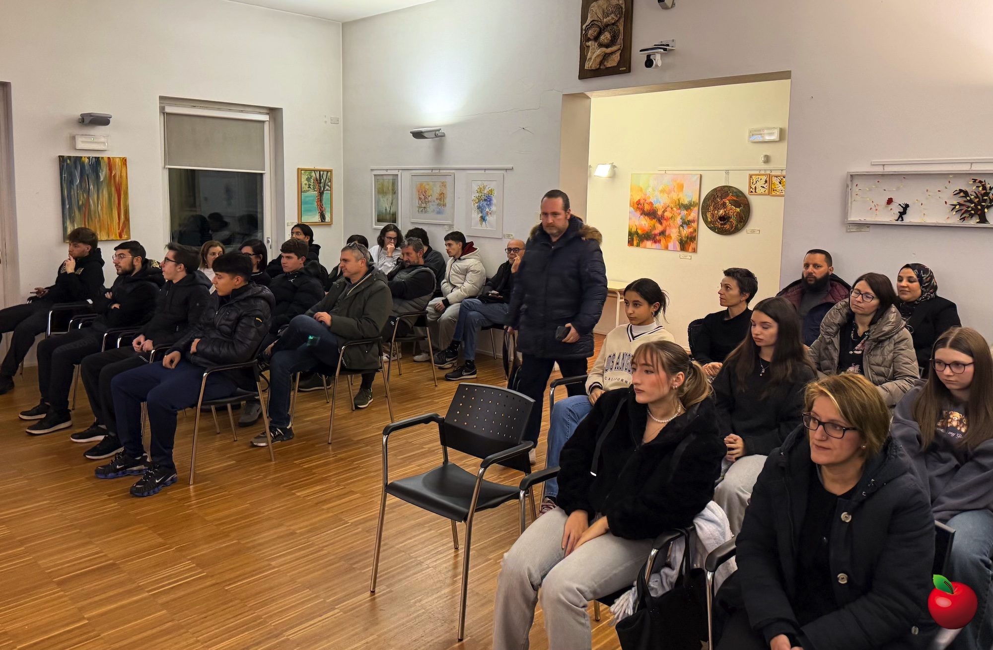 Olgiate_Borse_studio2.jpg (702 KB)