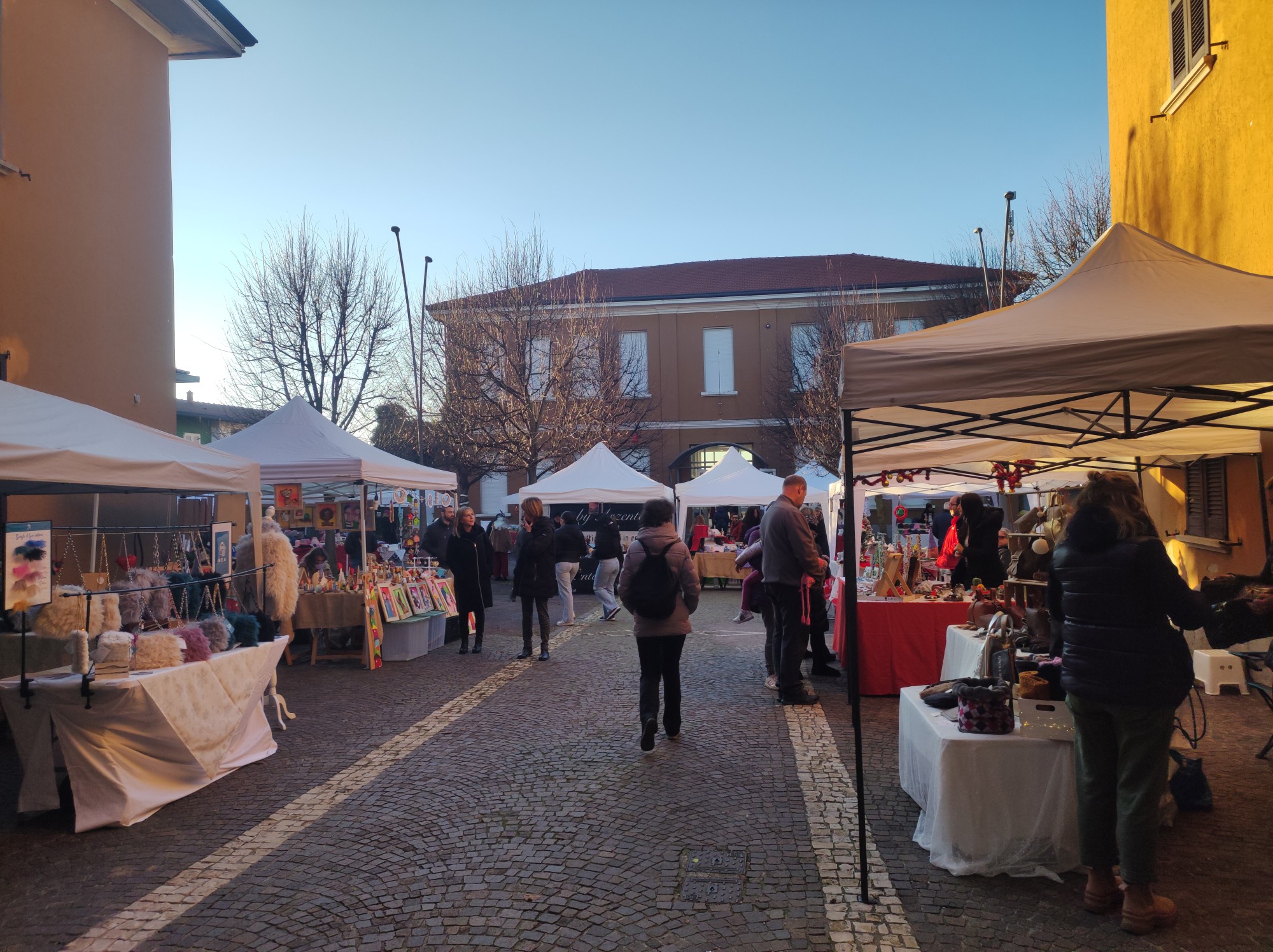 MercatiniNataleProLoco__14_.jpg (646 KB)