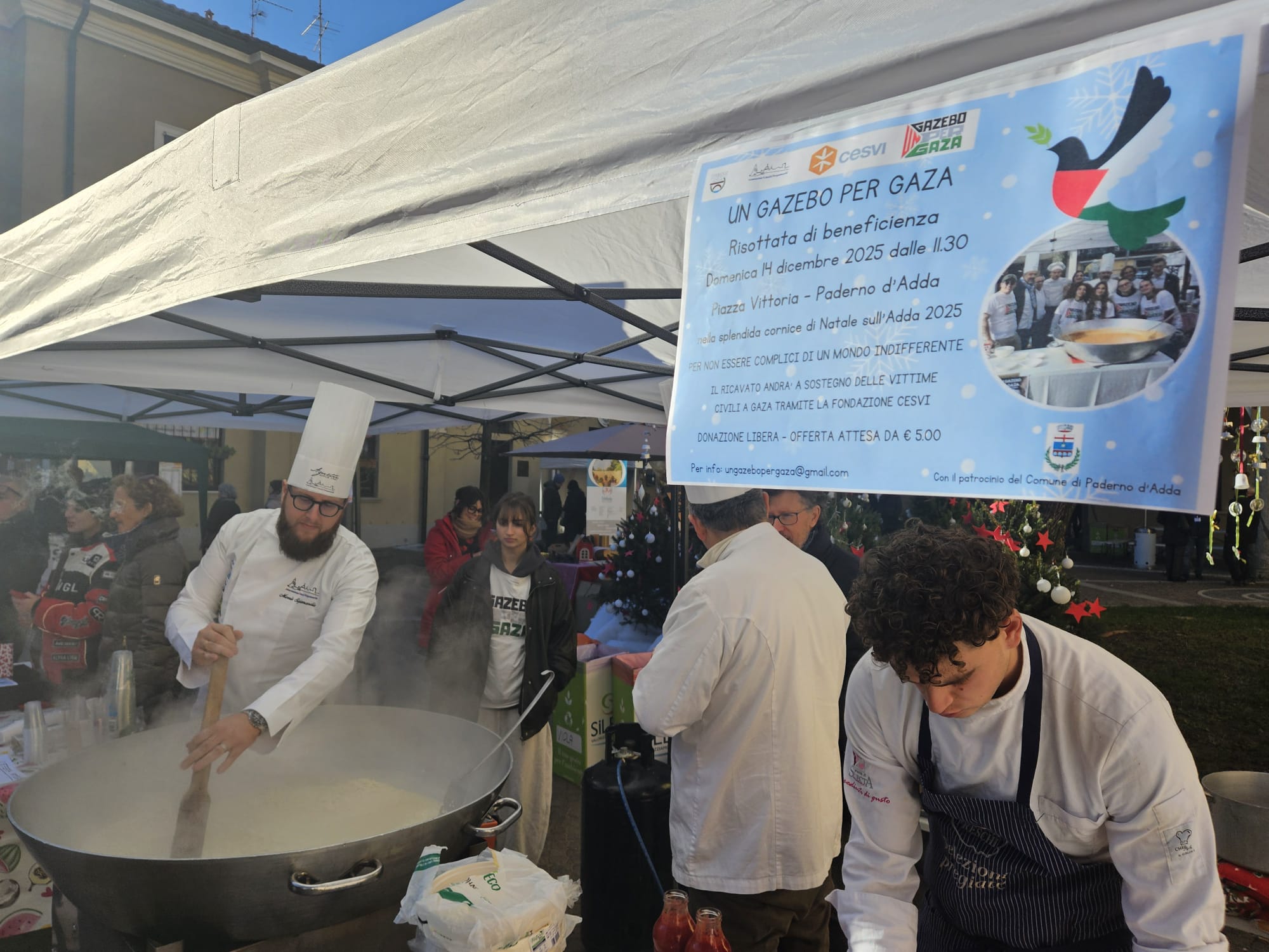 MercatiniNataleProLoco__42_.jpg (294 KB)