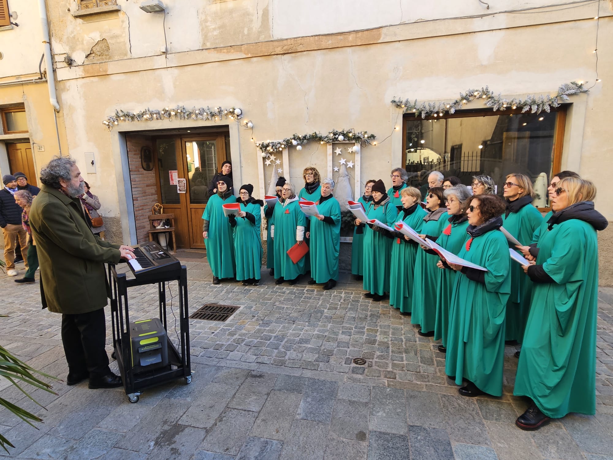 MercatiniNataleProLoco__57_.jpg (413 KB)