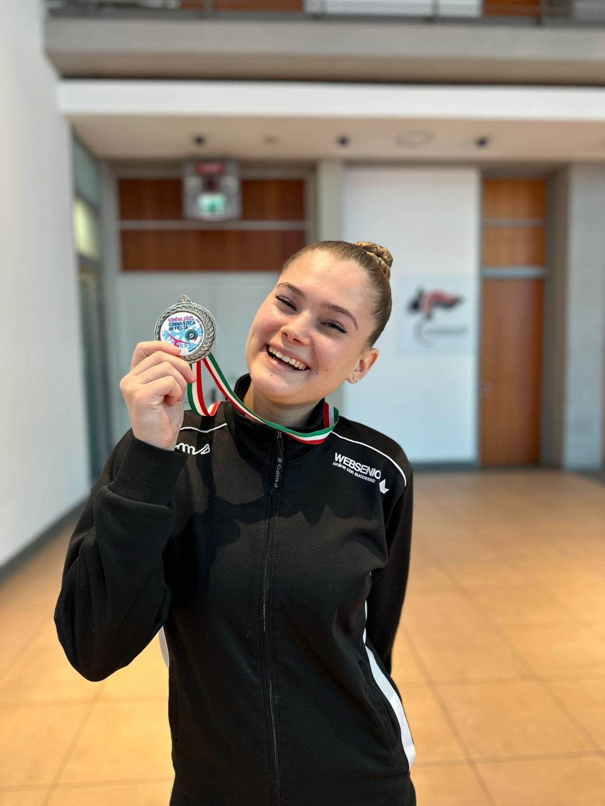 WhatsApp_Image_2025-12-12_at_18.08.16__2_.jpeg (112 KB)