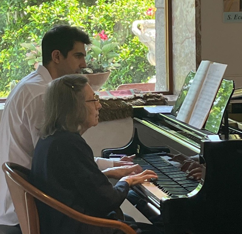 VillaCedri_concerto_piano1.jpeg (148 KB)