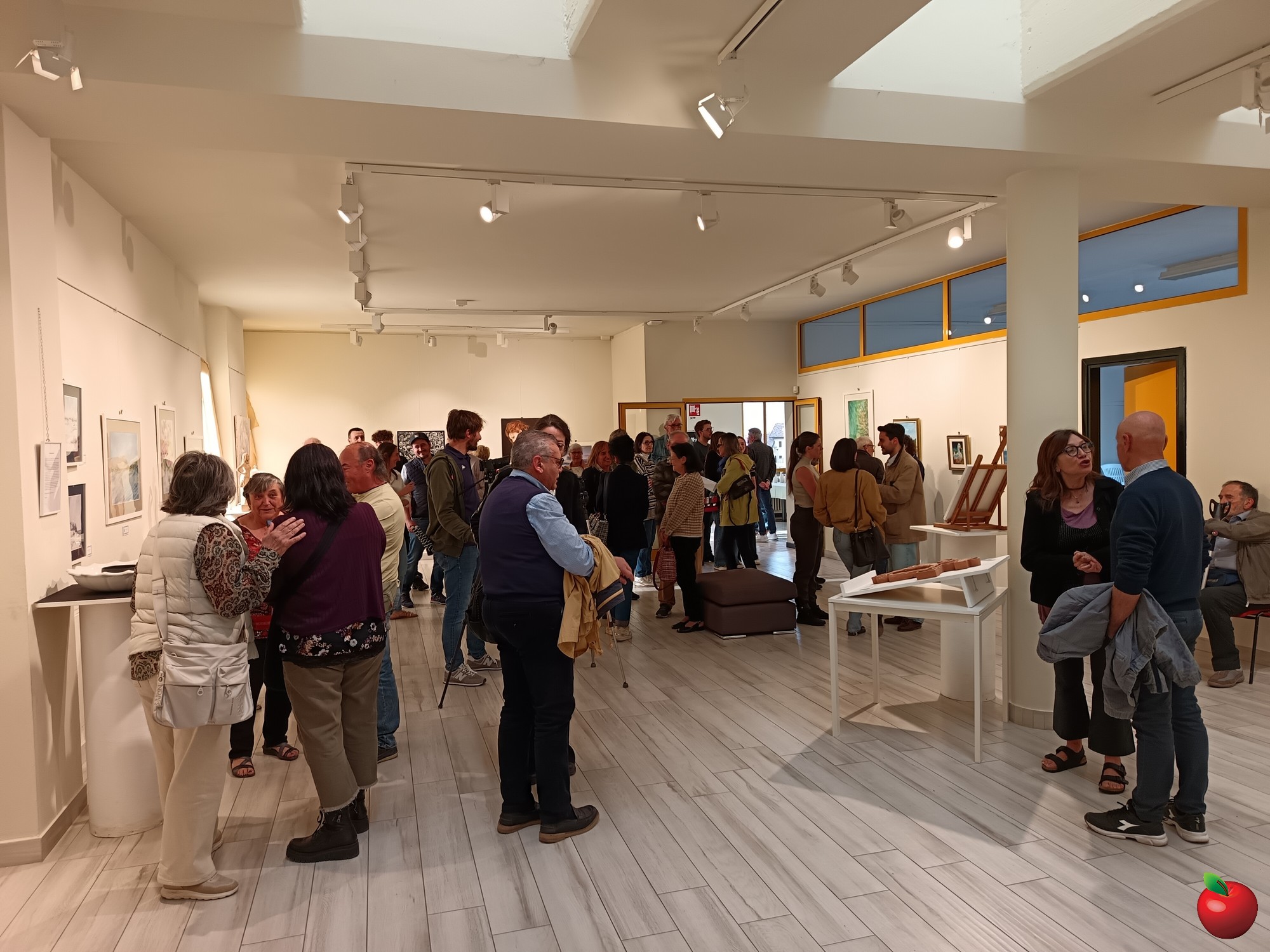 1000077129.jpg (513 KB)