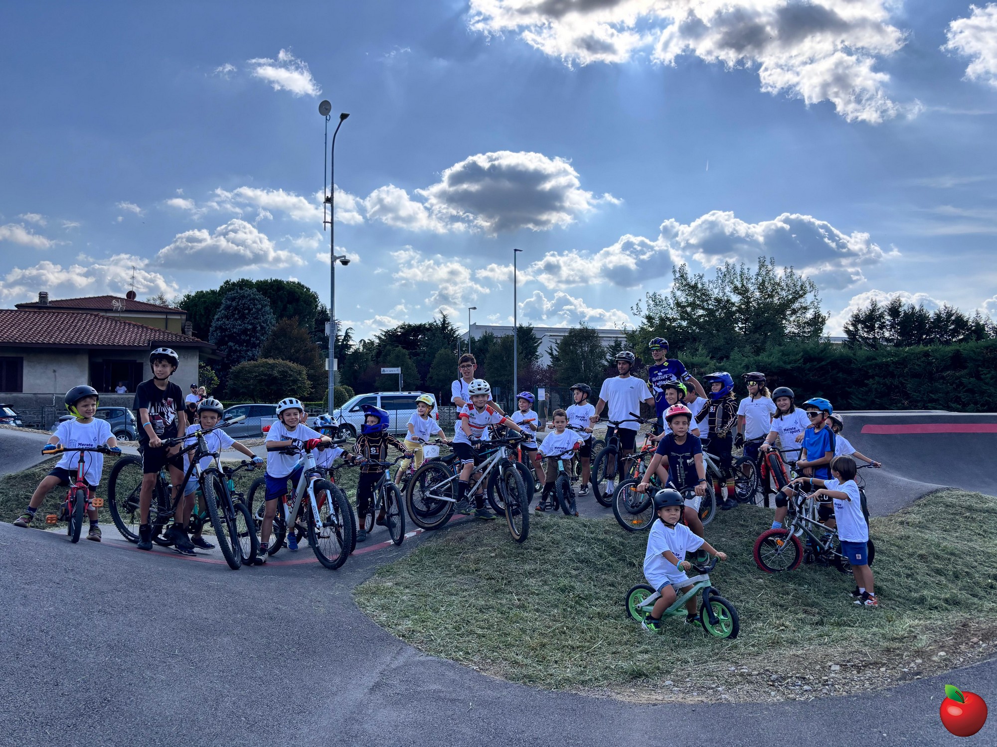 BrugaroloPumpTrack__16_.jpg (945 KB)