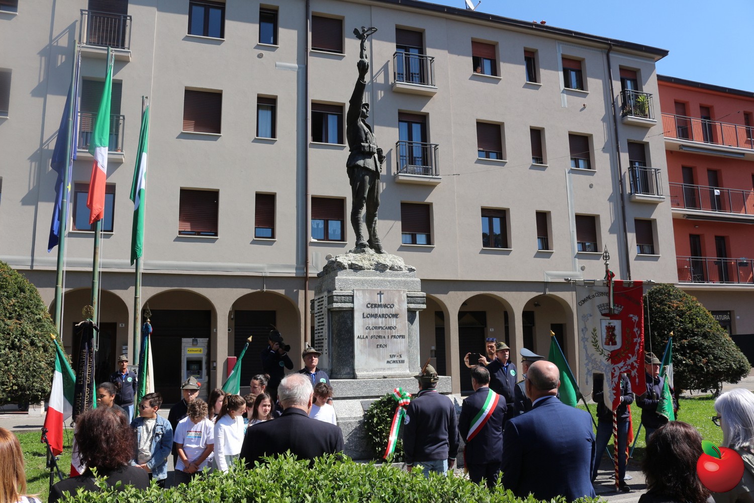 Image00003.jpg (425 KB)