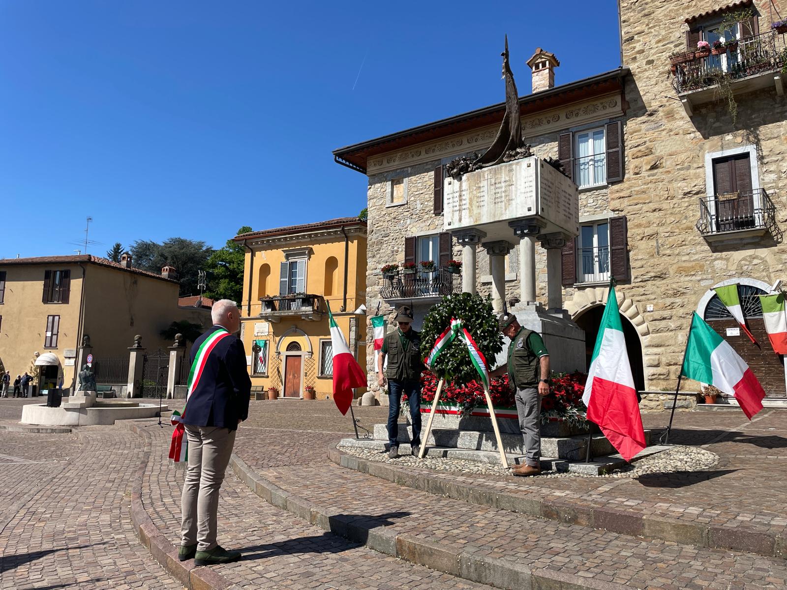 Imbersago25aprile__11_.jpg (369 KB)