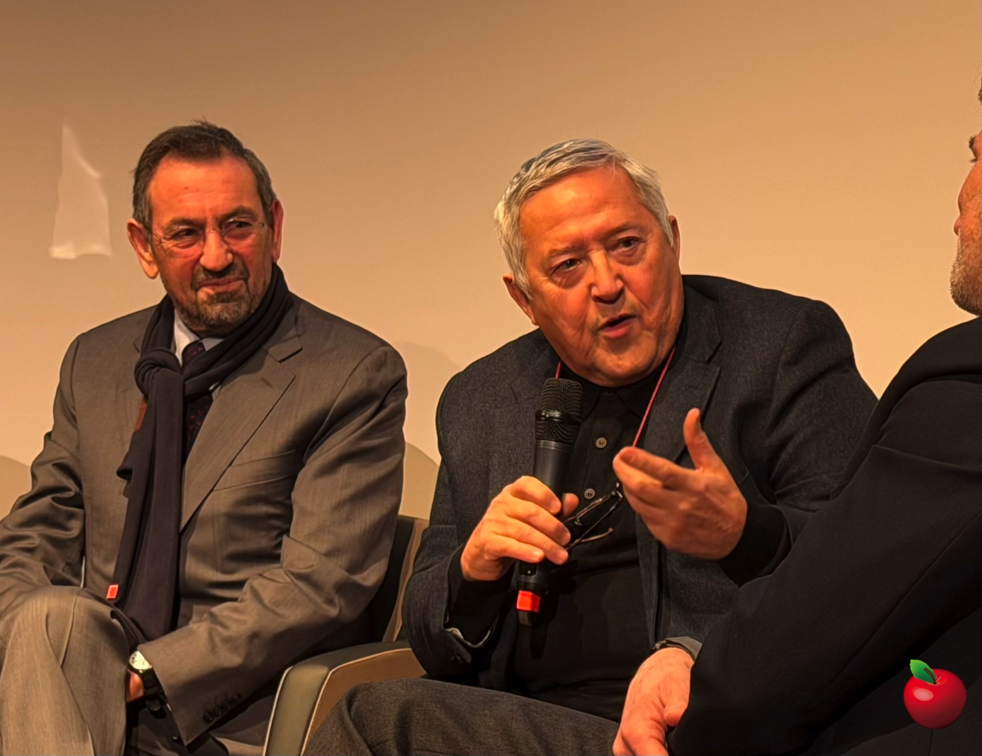 IMG_0989.jpg (496 KB)