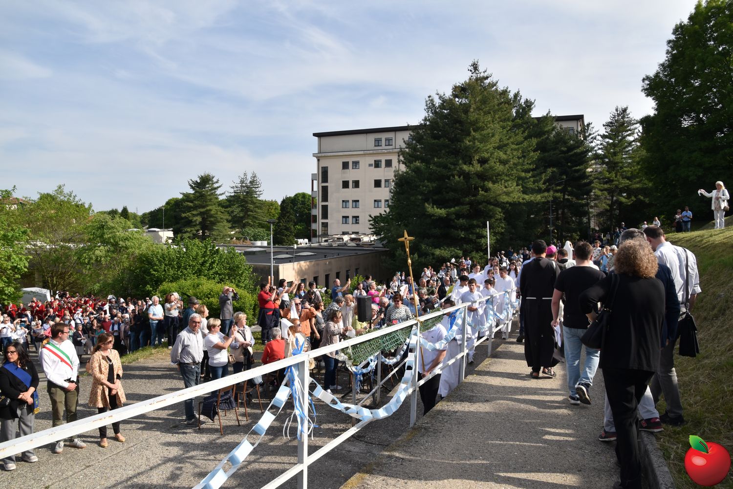 DSC_0937.jpg (370 KB)