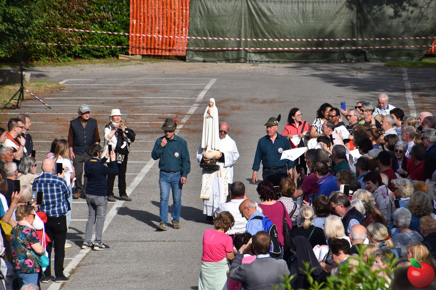 DSC_0947.jpg (381 KB)