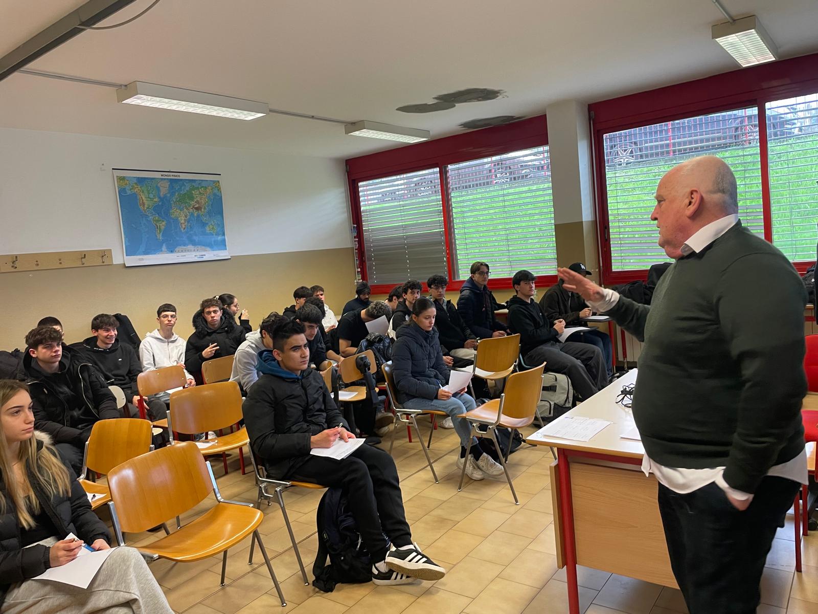 WhatsApp_Image_2026-03-01_at_12.43.22__8_.jpeg (237 KB)