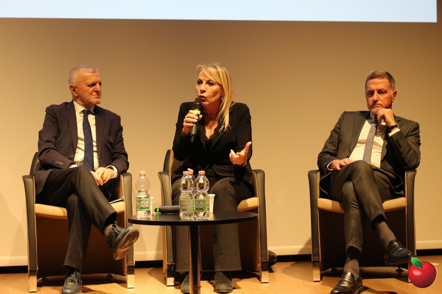 Image00013.jpg (284 KB)