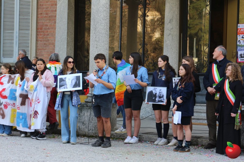 Image00011.jpg (131 KB)