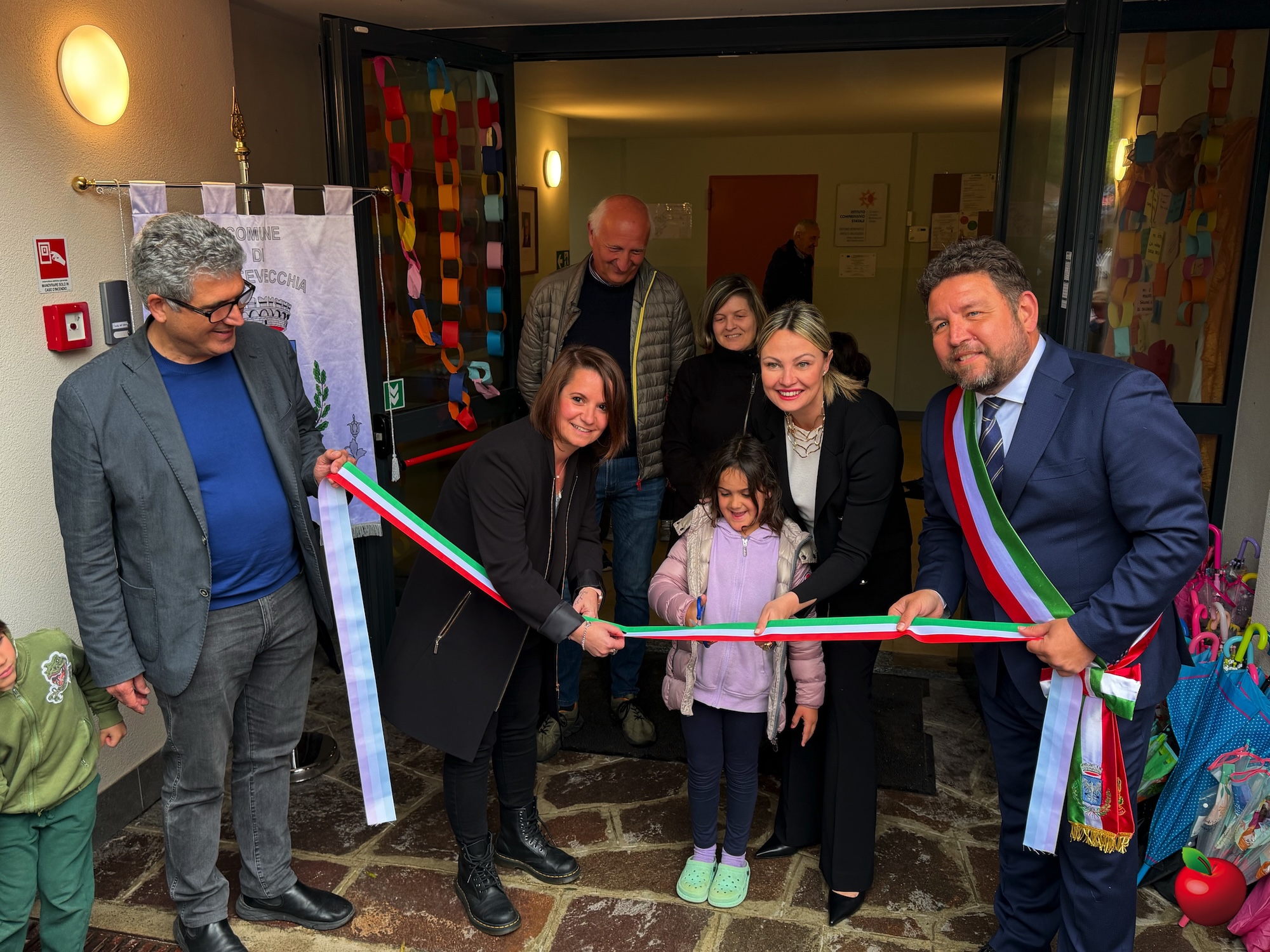 Mtv_nuova_scuola_infanzia7.jpg (1000 KB)