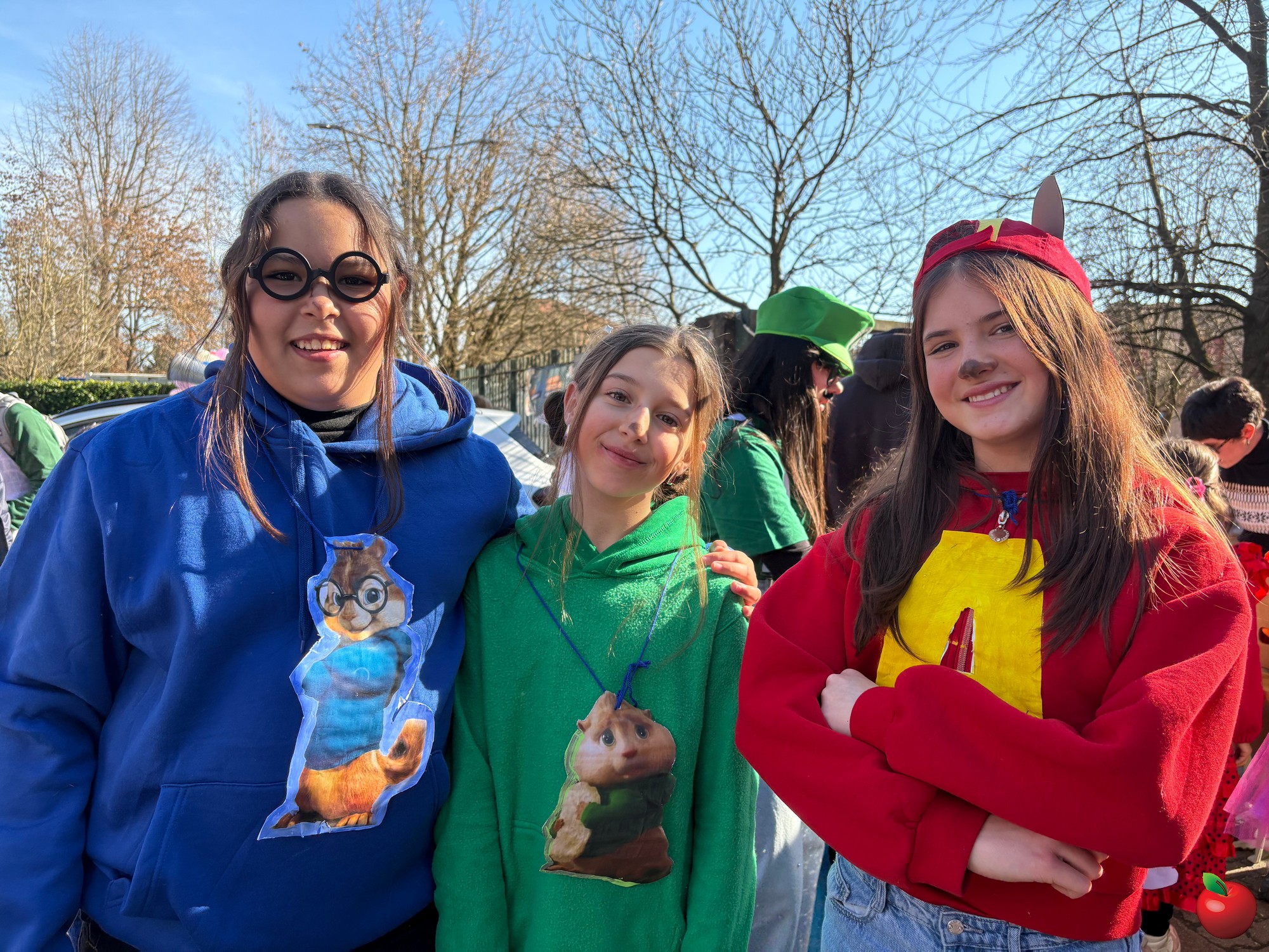 image00008.JPG (912 KB)