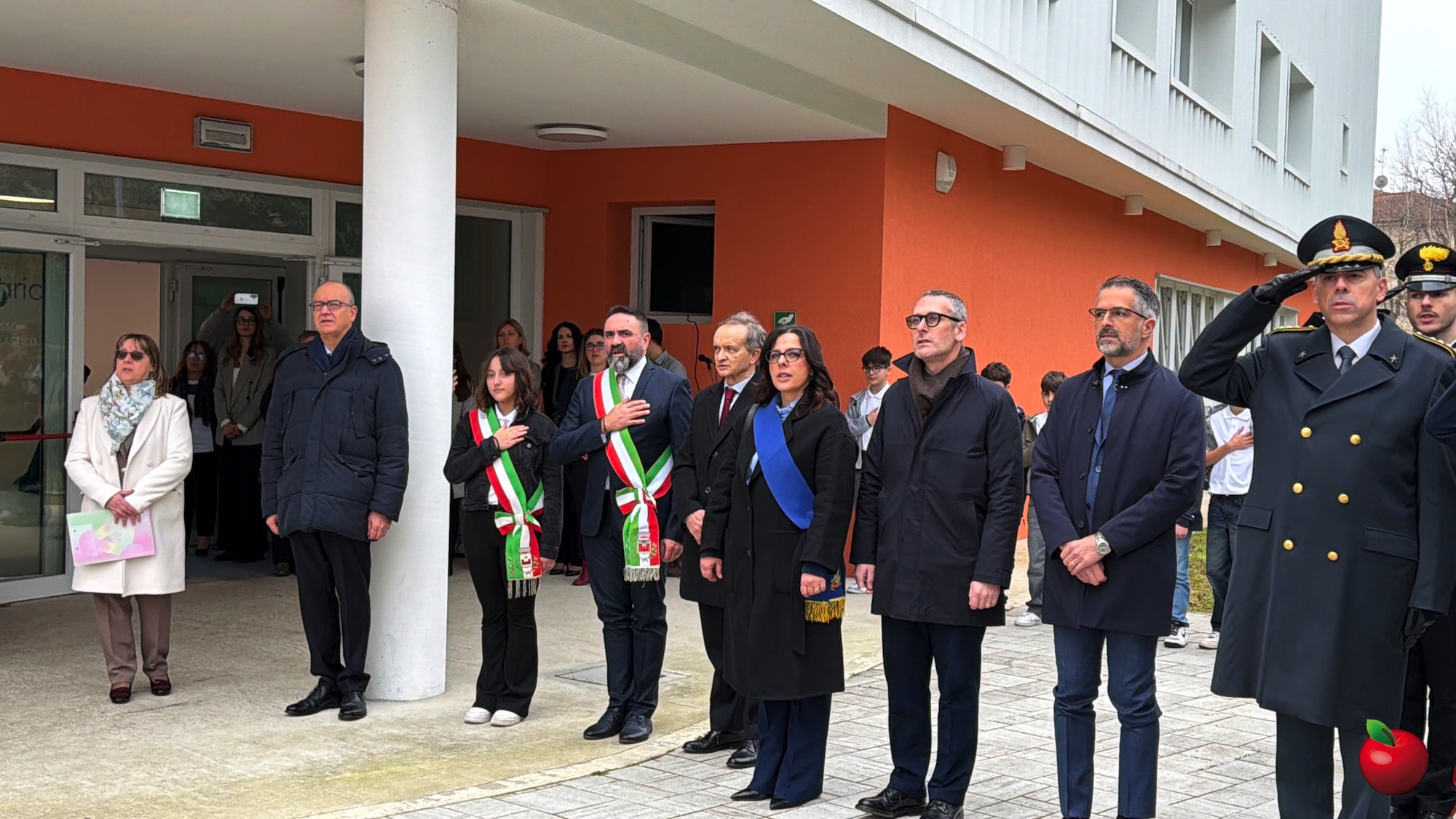 IMG_2548.jpg (621 KB)