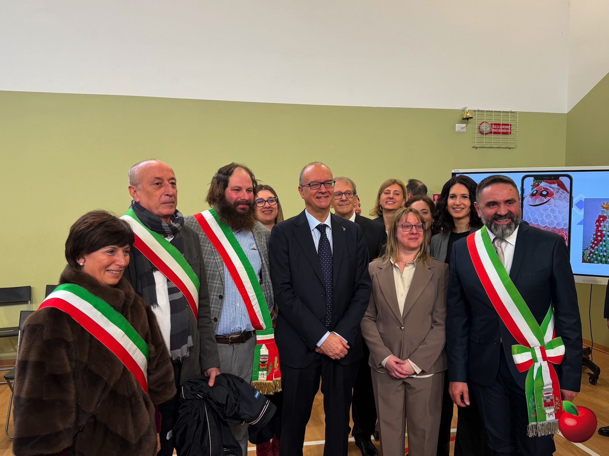 IMG_2743.jpg (689 KB)