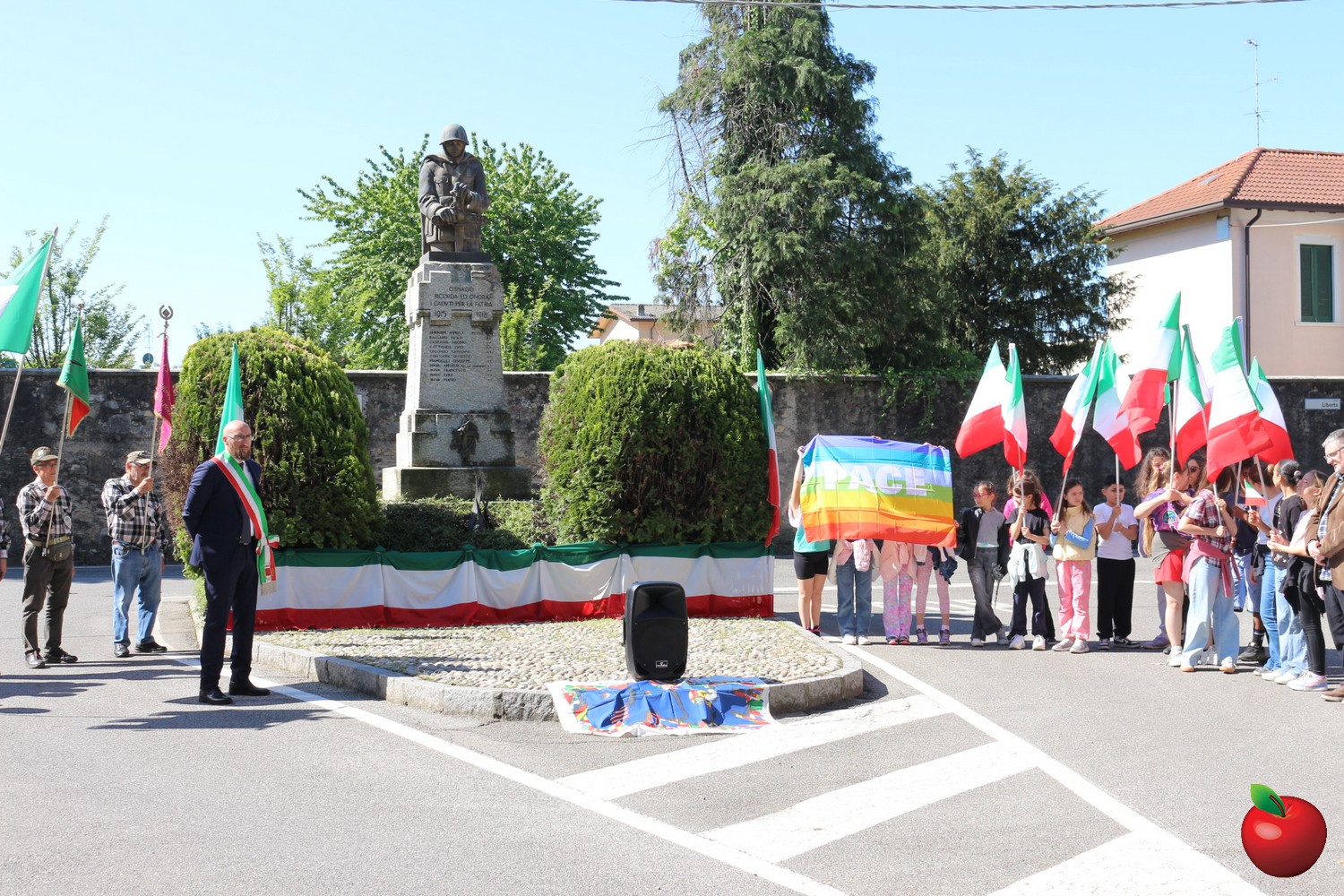 Image00008.jpg (518 KB)