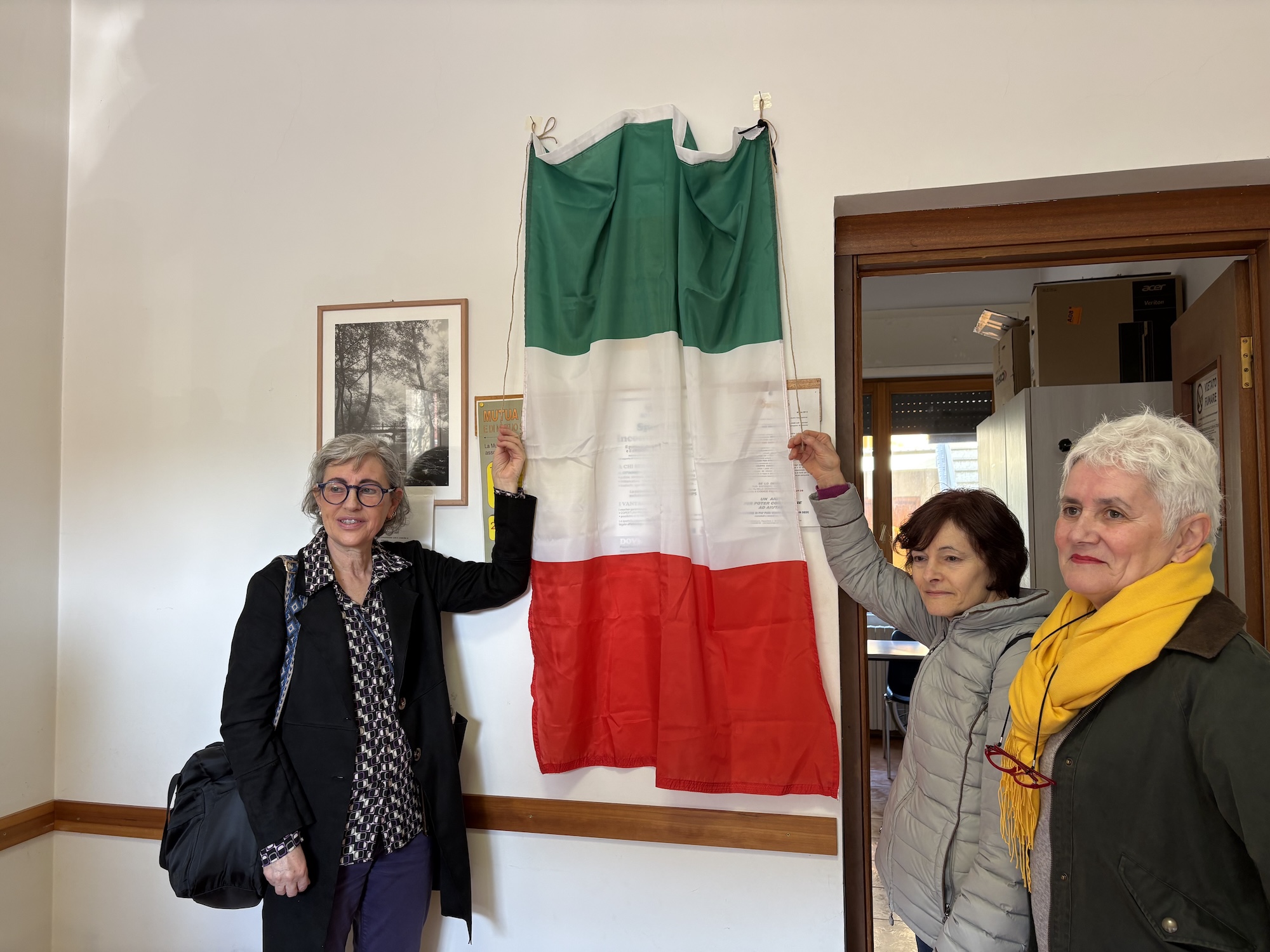 image00009.jpeg (711 KB)