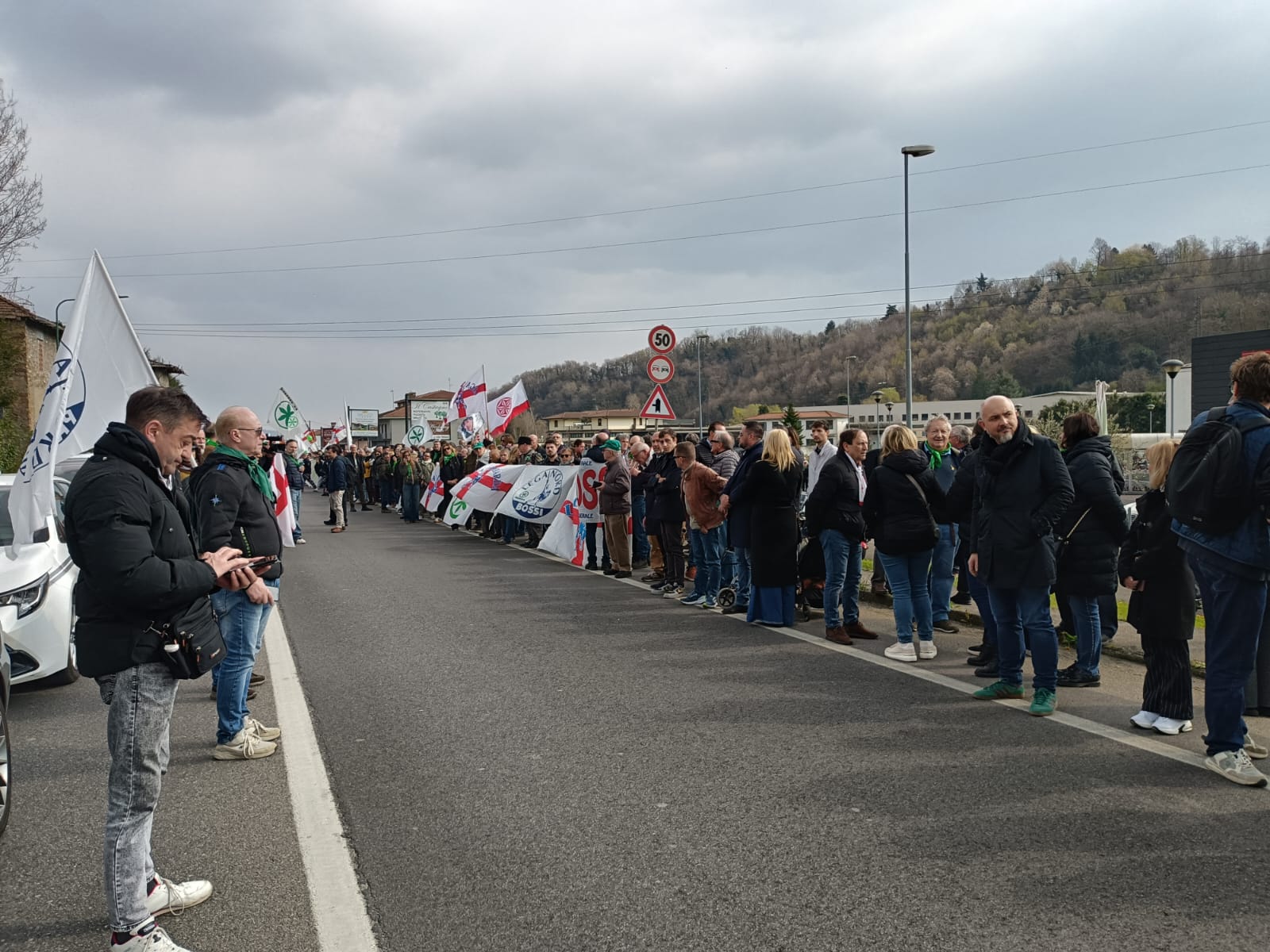 UmbertoBossiFunerale17.jpg (243 KB)