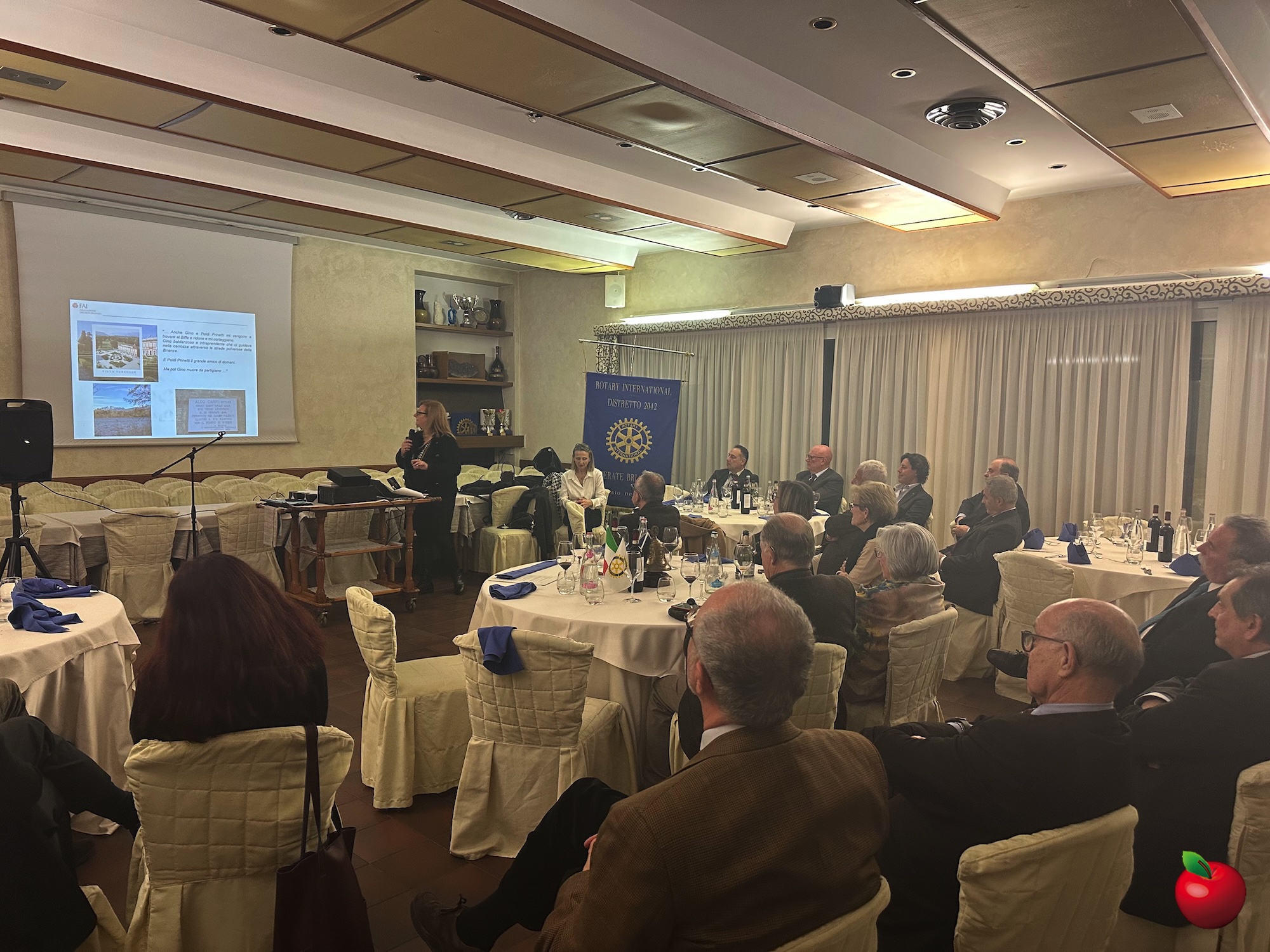 IMG_8071.jpg (945 KB)