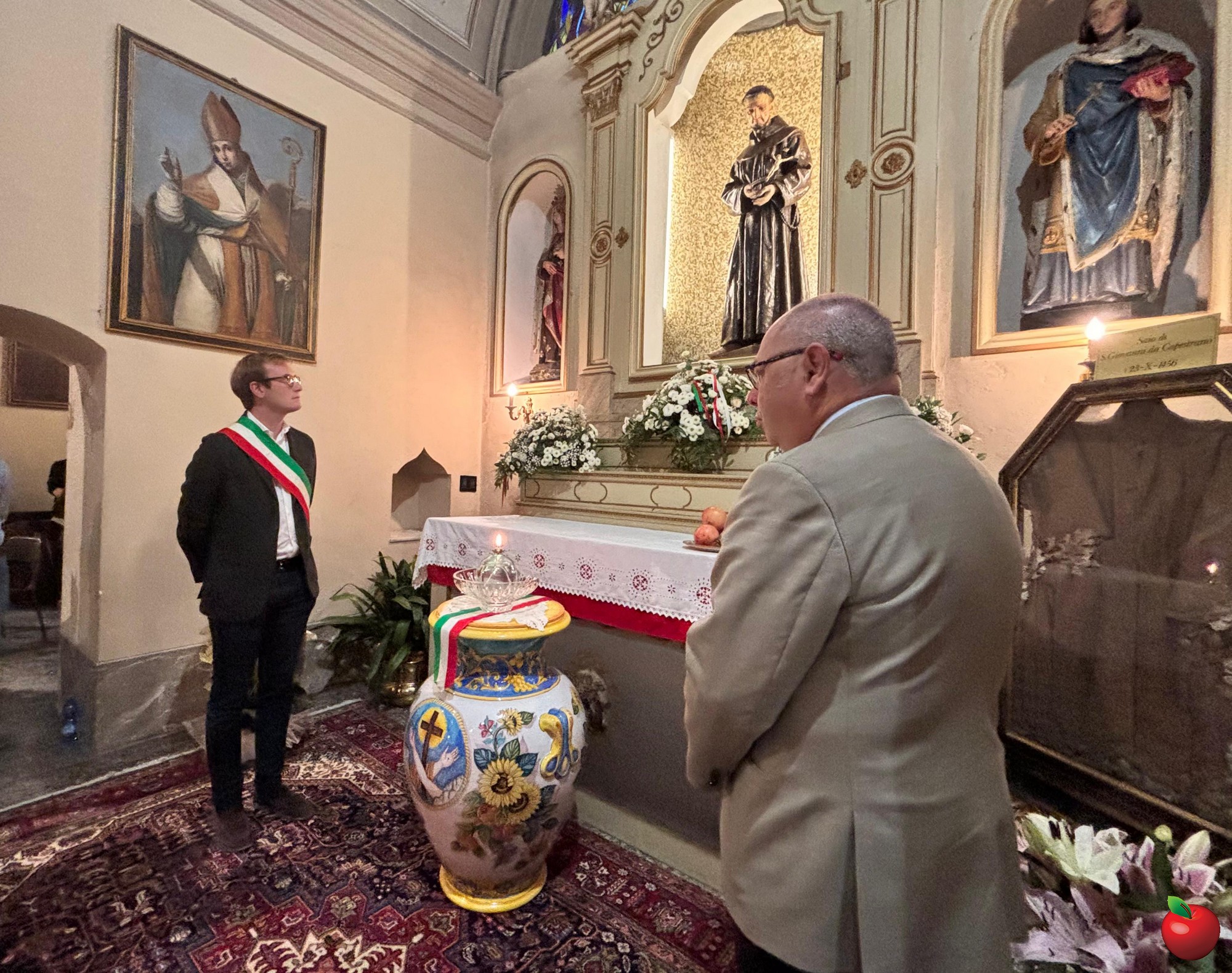 Sabbioncello_Olio_Lampada__12_.jpg (823 KB)