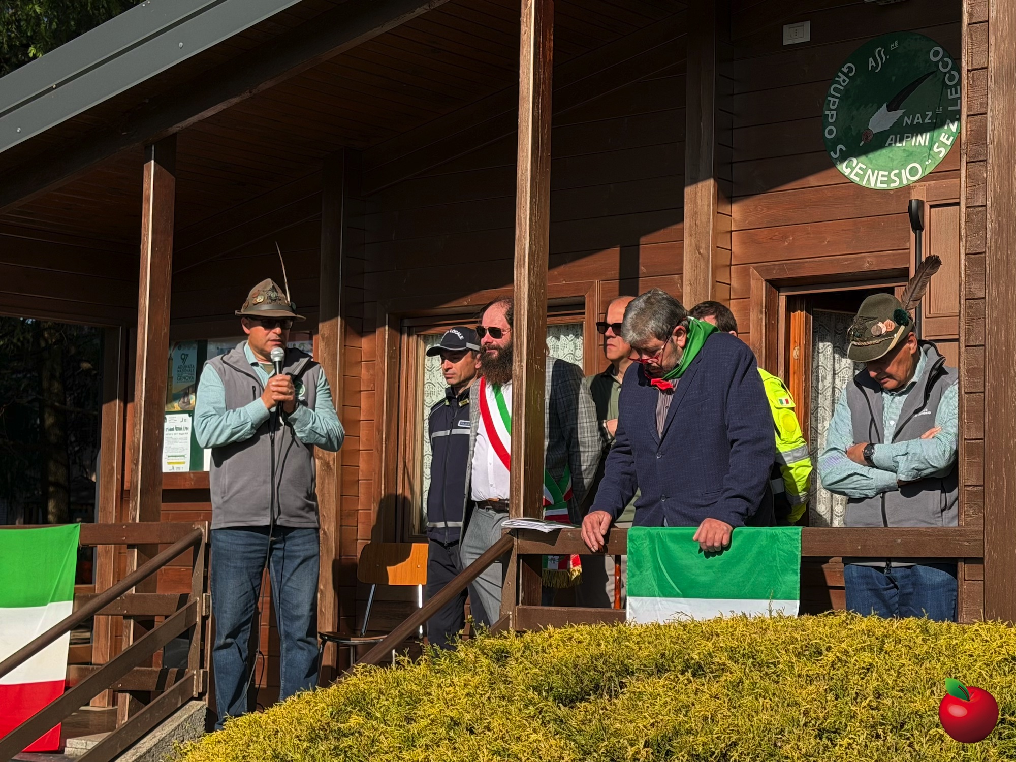 IMG_4851.jpg (1.03 MB)